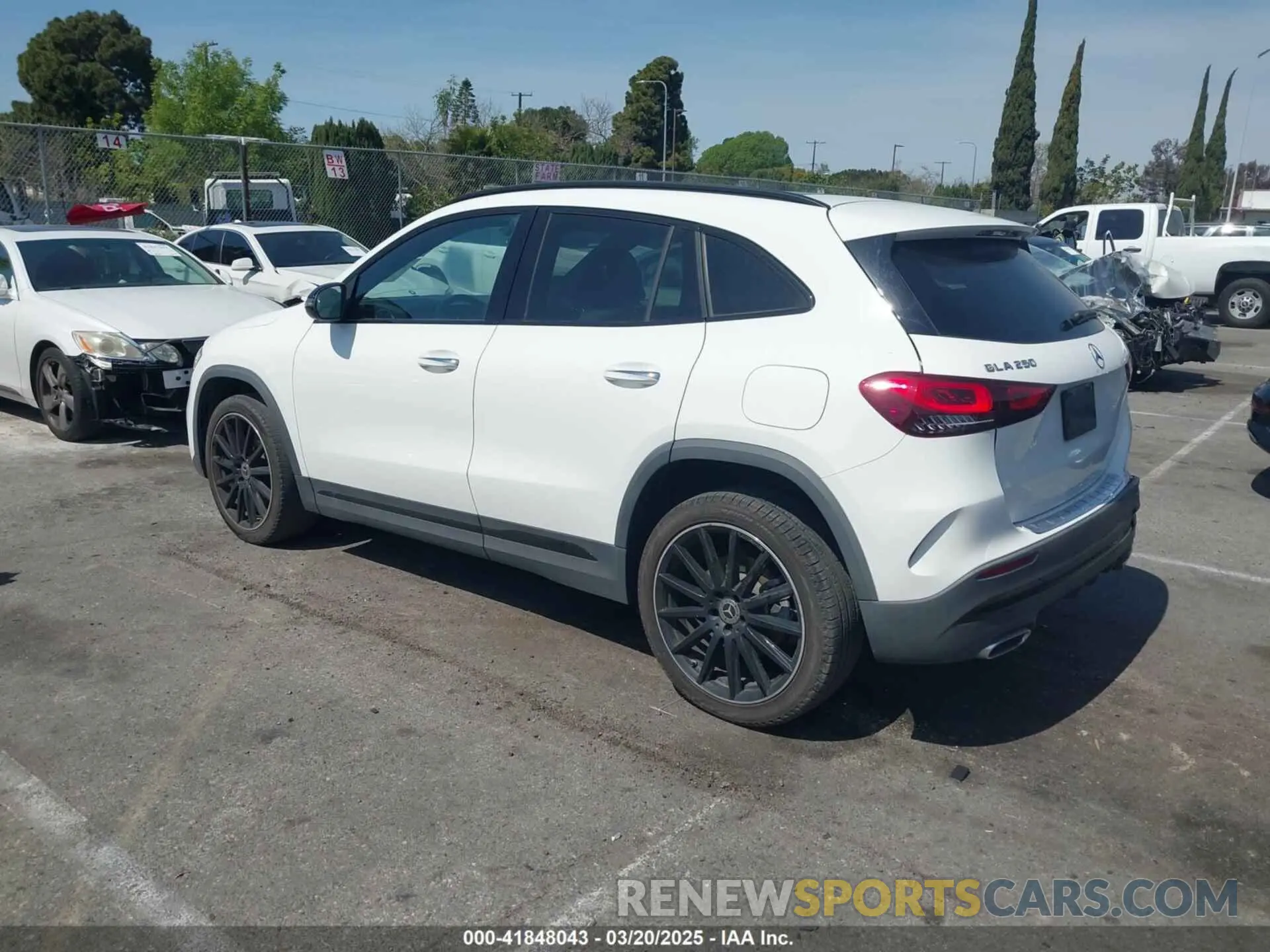 3 Photograph of a damaged car W1N4N4GB4MJ167939 MERCEDES-BENZ GLA 250 2021