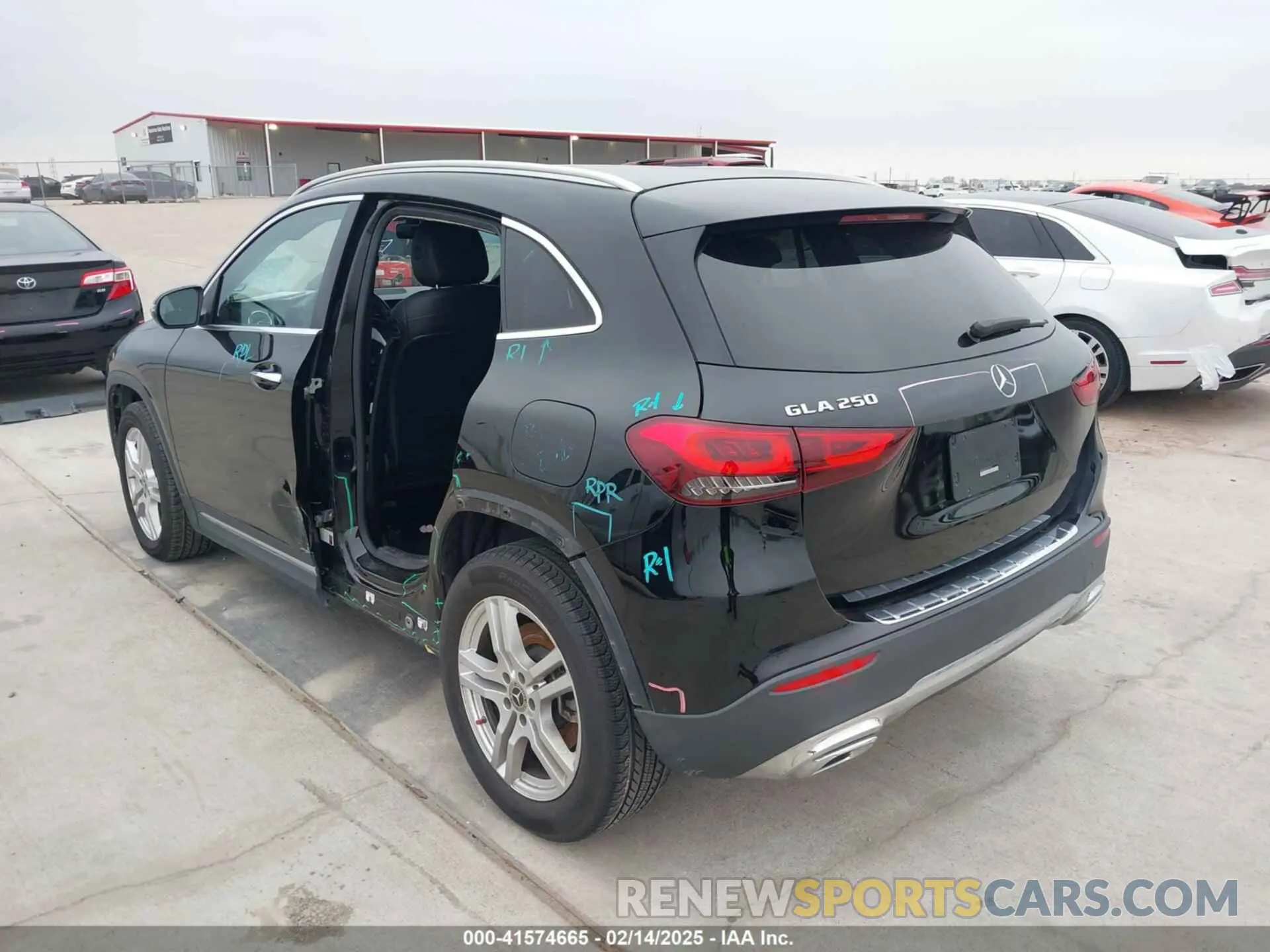 3 Photograph of a damaged car W1N4N4GB7MJ155087 MERCEDES-BENZ GLA 250 2021