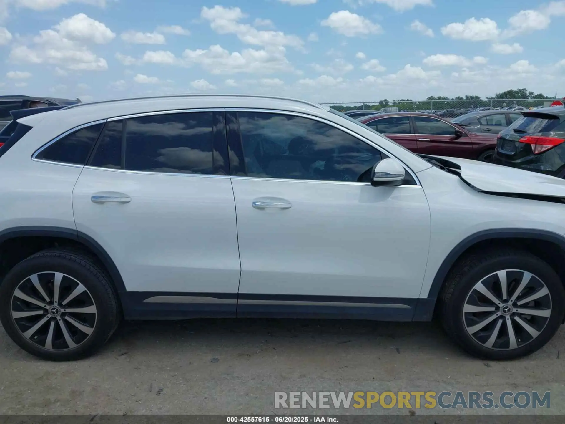 13 Photograph of a damaged car W1N4N4GB8MJ256638 MERCEDES-BENZ GLA 250 2021
