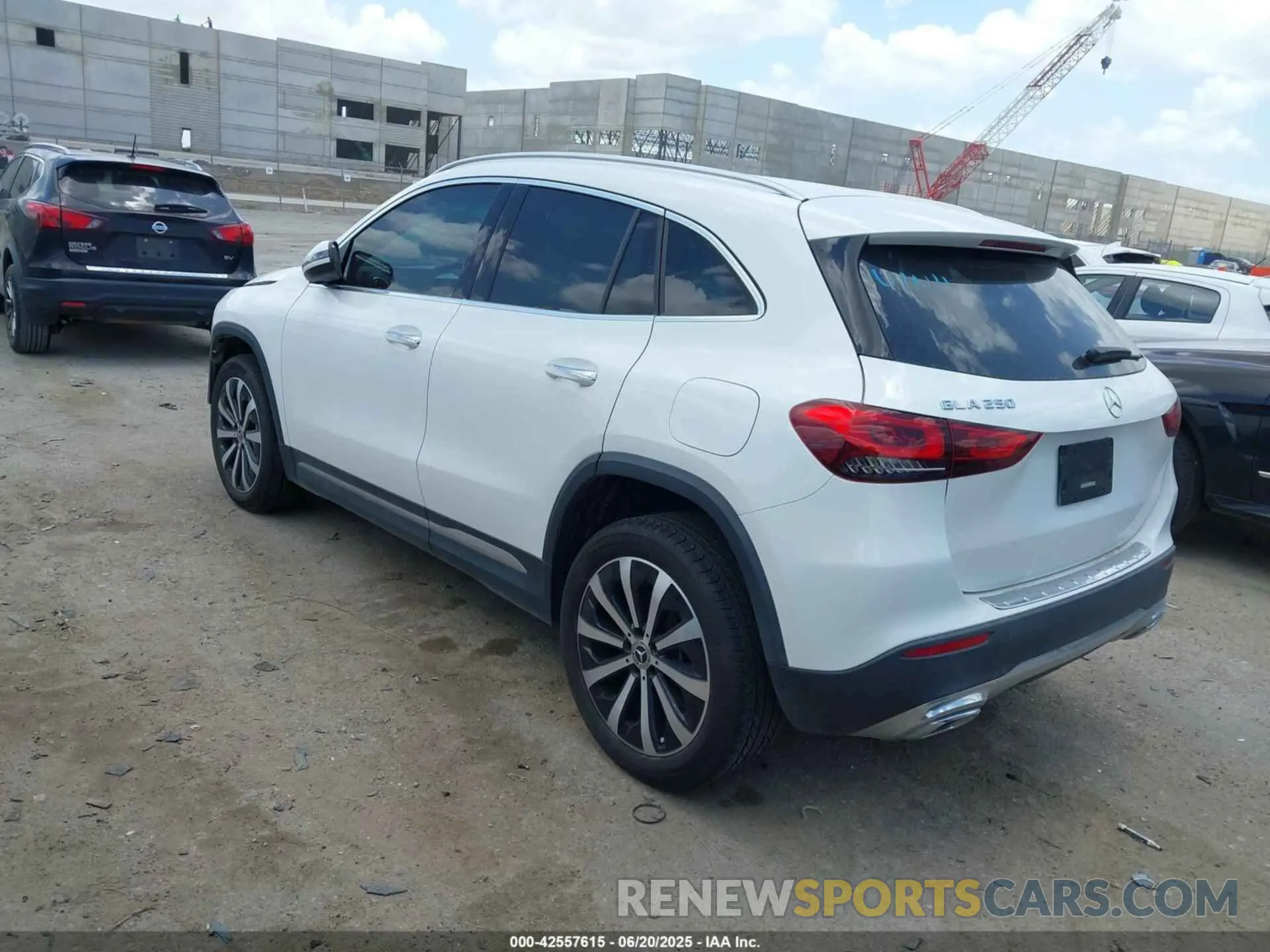 3 Photograph of a damaged car W1N4N4GB8MJ256638 MERCEDES-BENZ GLA 250 2021