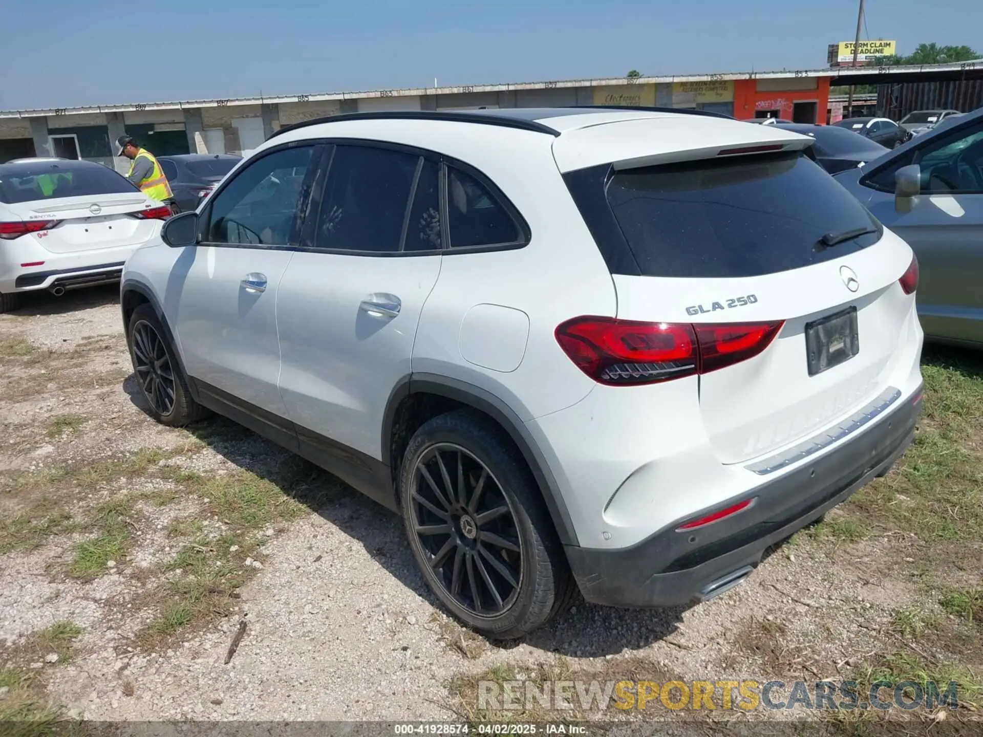 3 Photograph of a damaged car W1N4N4GB9MJ257880 MERCEDES-BENZ GLA 250 2021