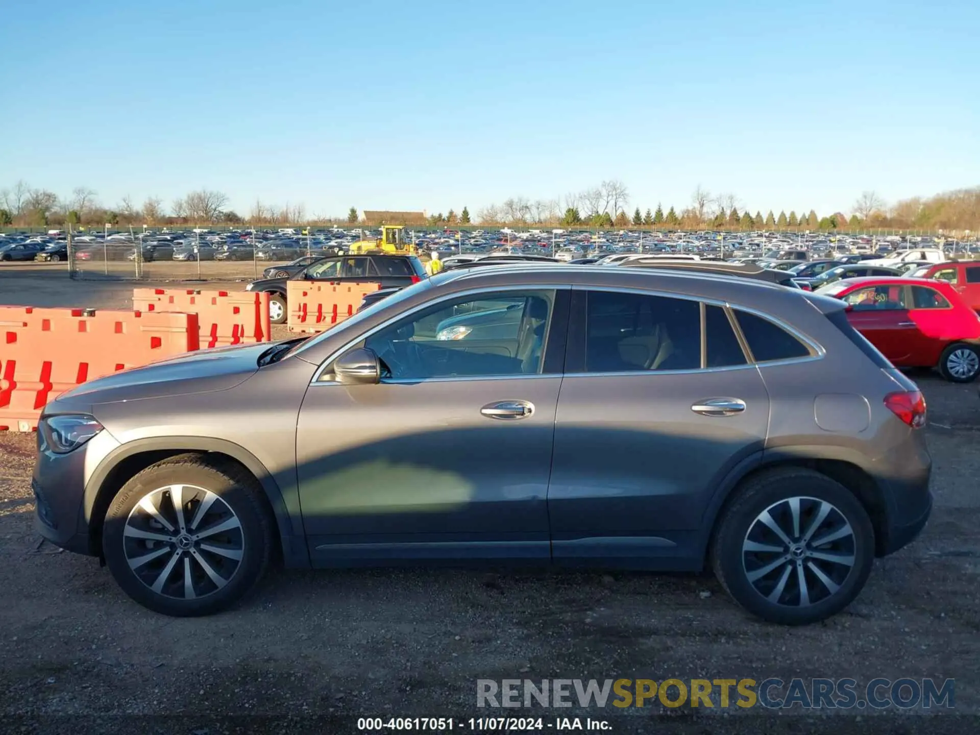 14 Photograph of a damaged car W1N4N4HB0MJ121040 MERCEDES-BENZ GLA 250 2021