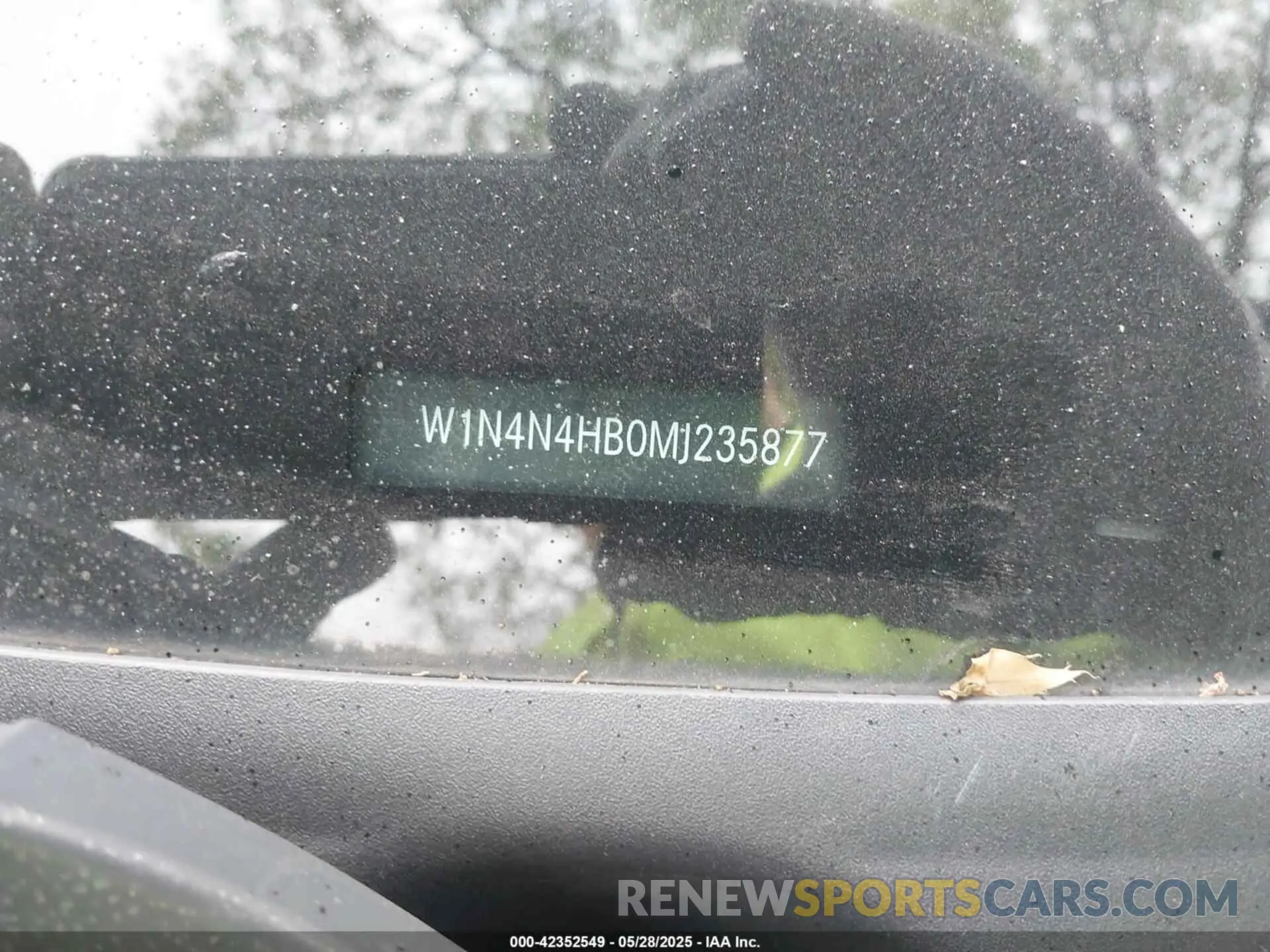 17 Photograph of a damaged car W1N4N4HB0MJ235877 MERCEDES-BENZ GLA 250 2021