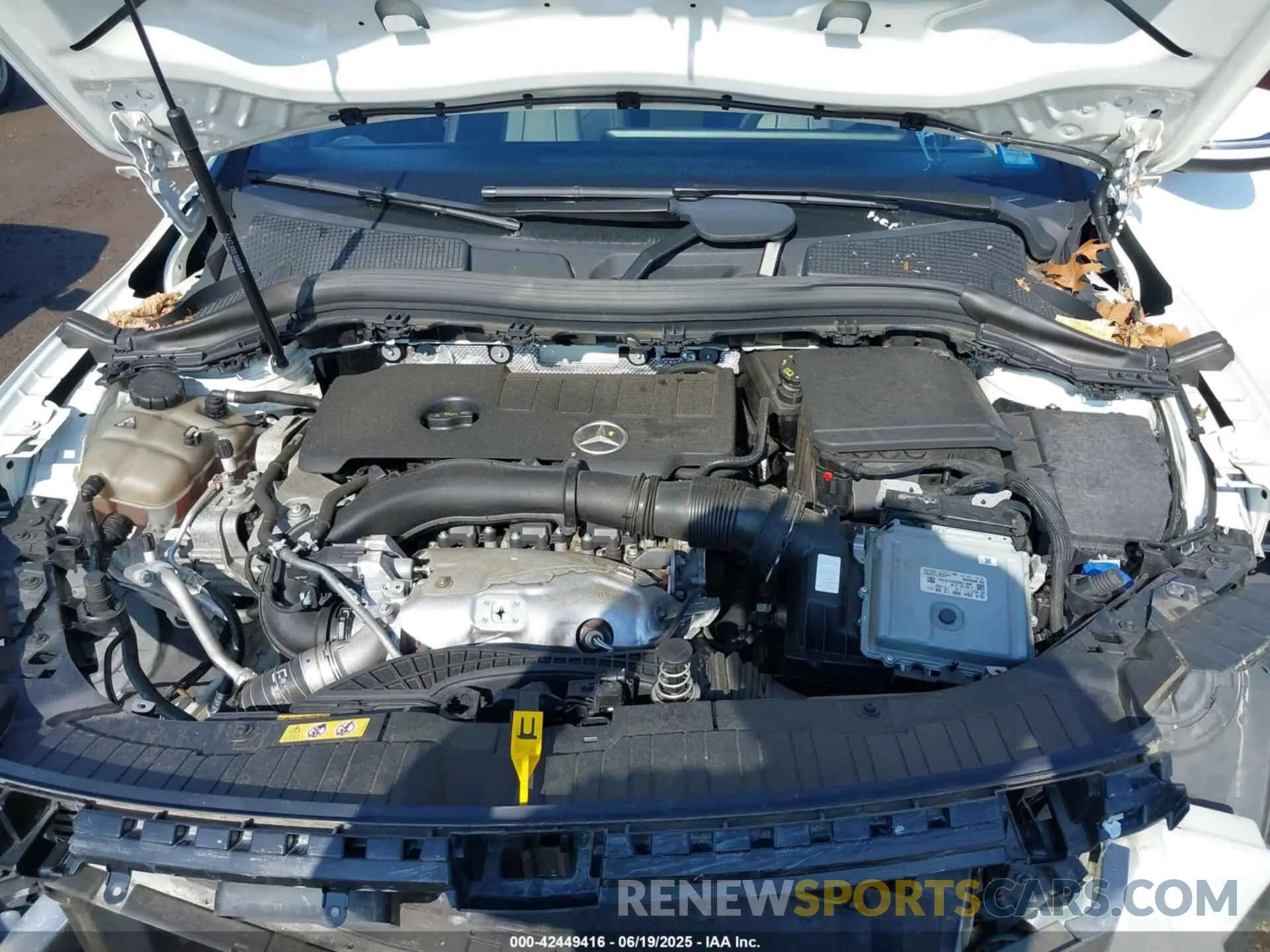 10 Photograph of a damaged car W1N4N4HB0MJ272945 MERCEDES-BENZ GLA 250 2021