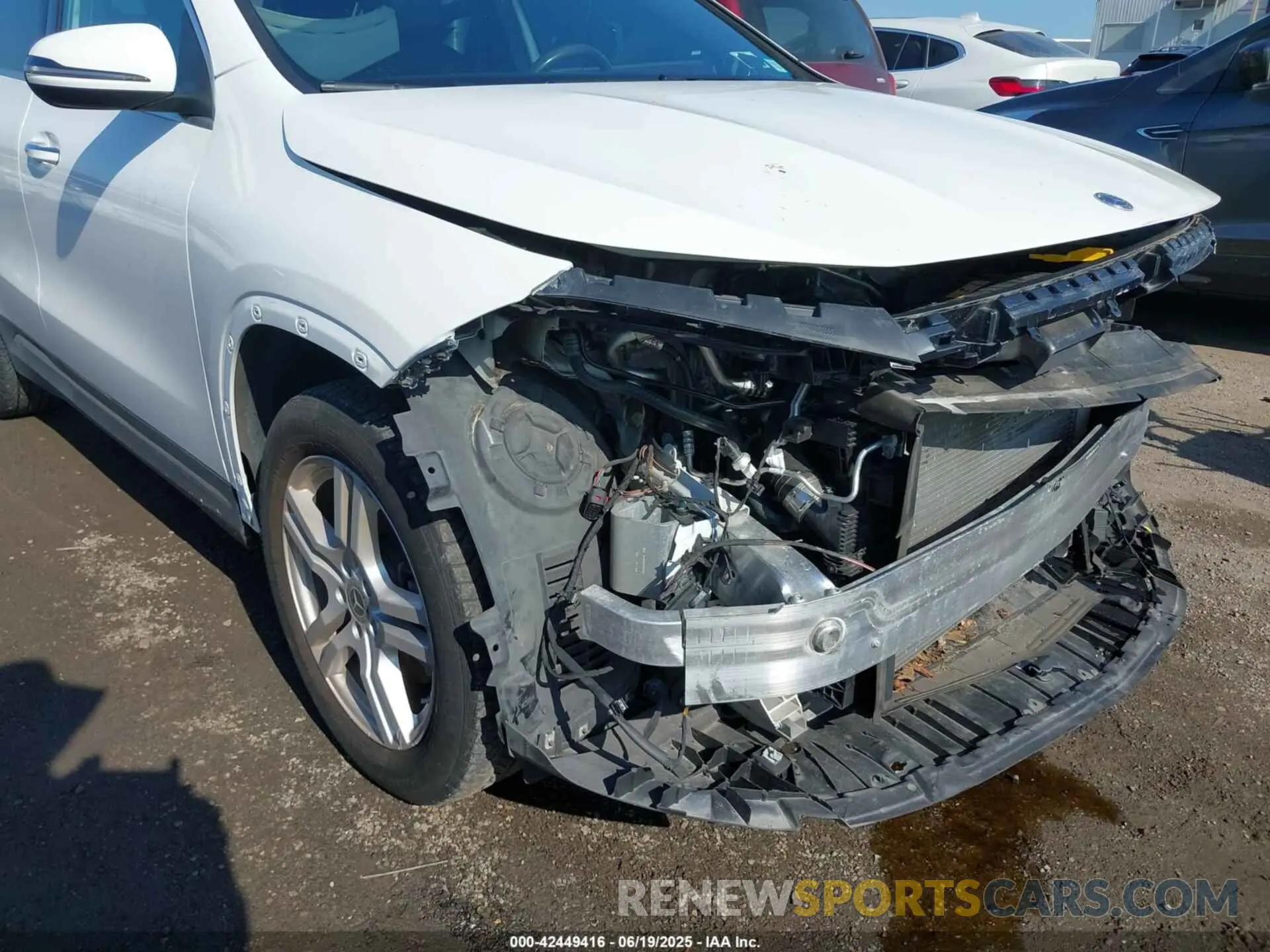 17 Photograph of a damaged car W1N4N4HB0MJ272945 MERCEDES-BENZ GLA 250 2021