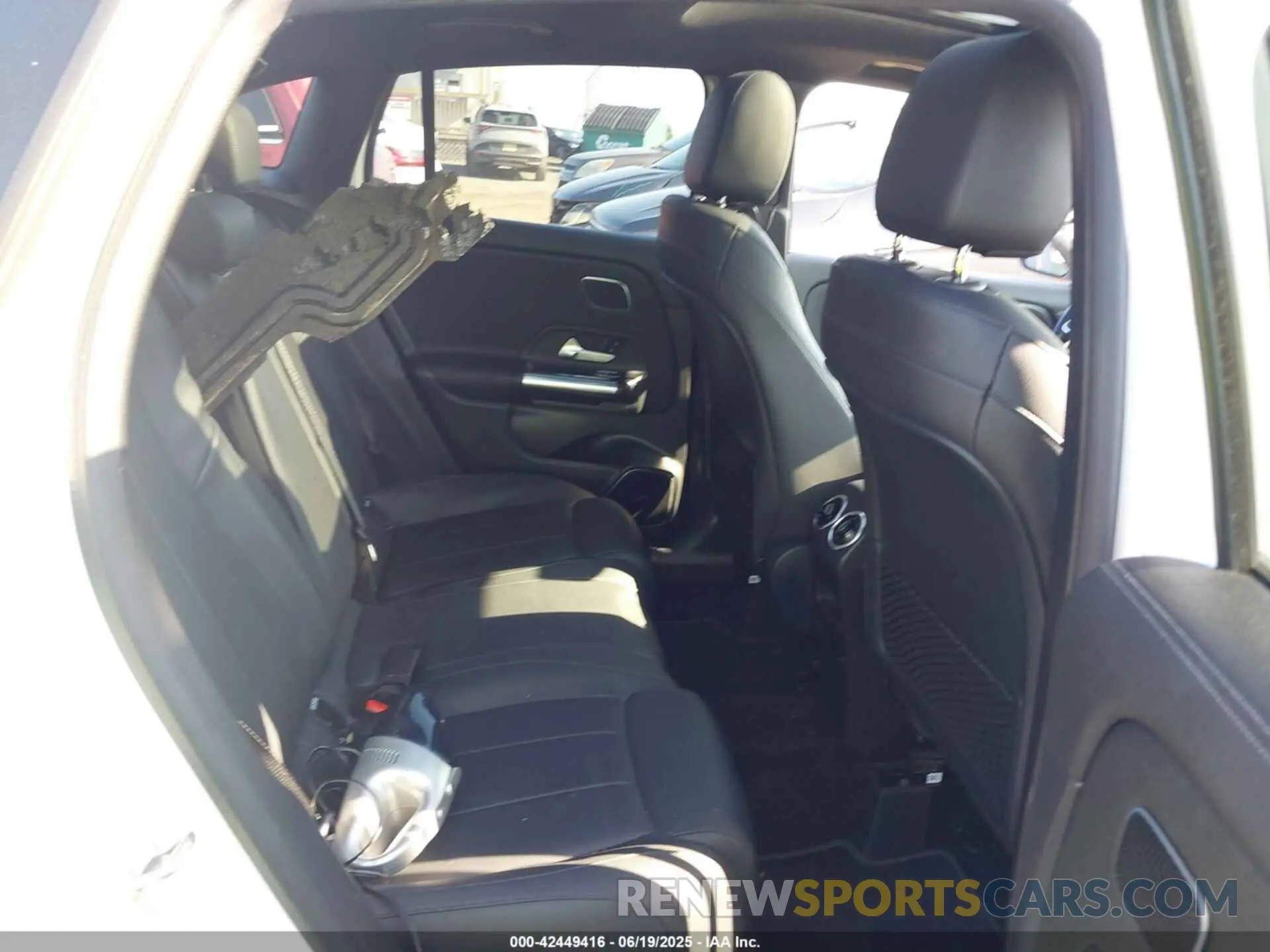 8 Photograph of a damaged car W1N4N4HB0MJ272945 MERCEDES-BENZ GLA 250 2021