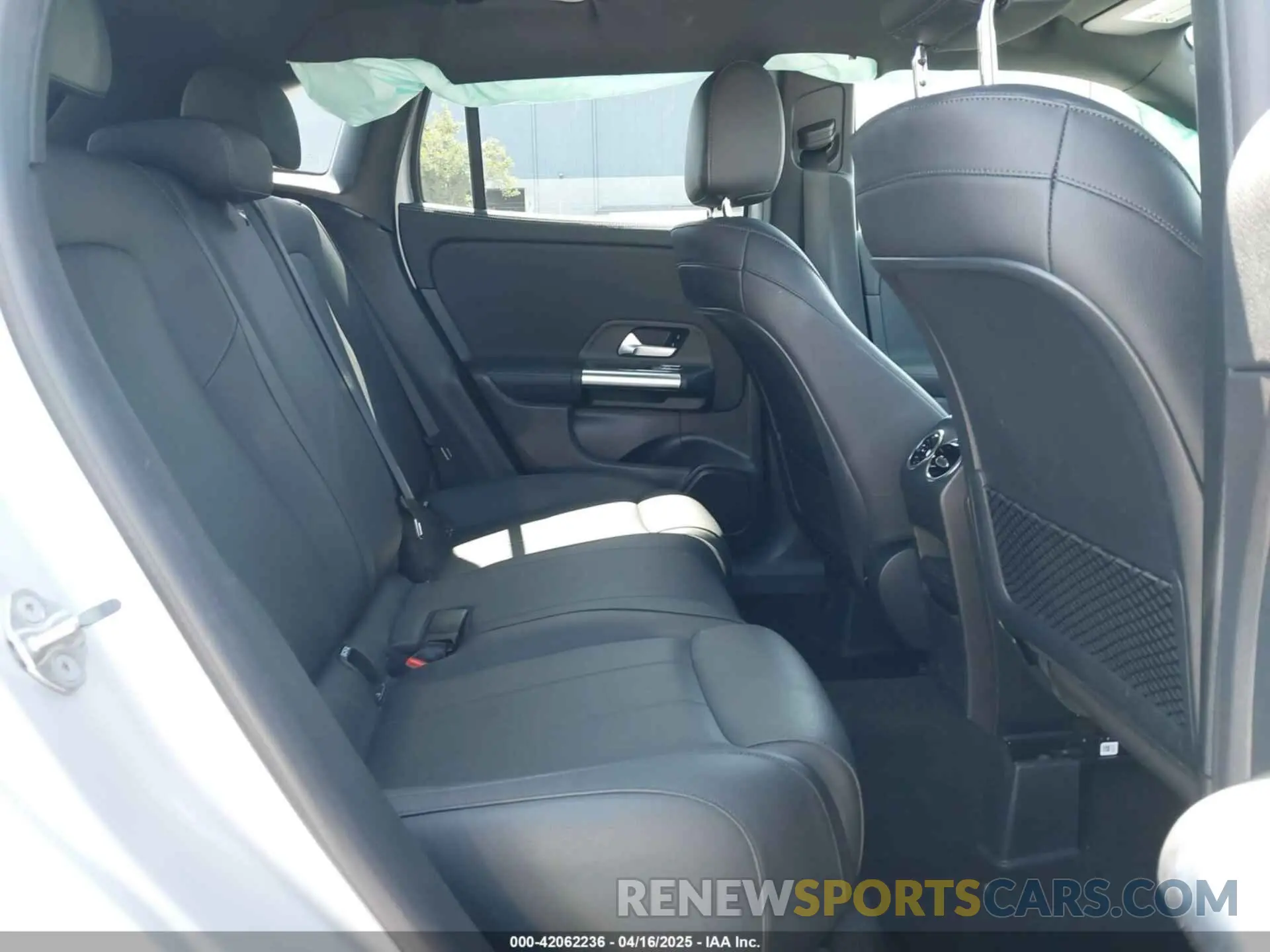 8 Photograph of a damaged car W1N4N4HB0MJ277174 MERCEDES-BENZ GLA 250 2021