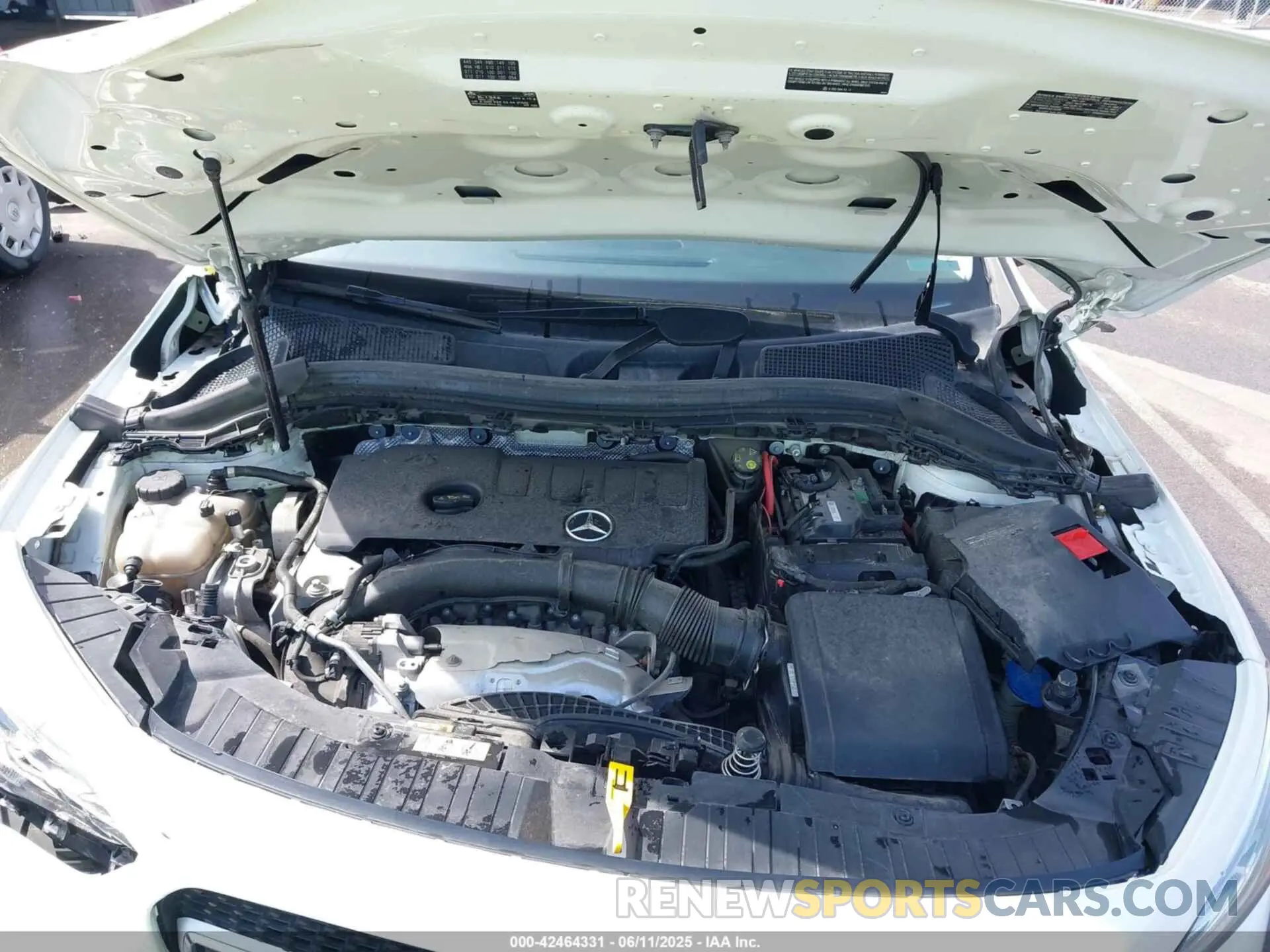 10 Photograph of a damaged car W1N4N4HB1MJ263039 MERCEDES-BENZ GLA 250 2021