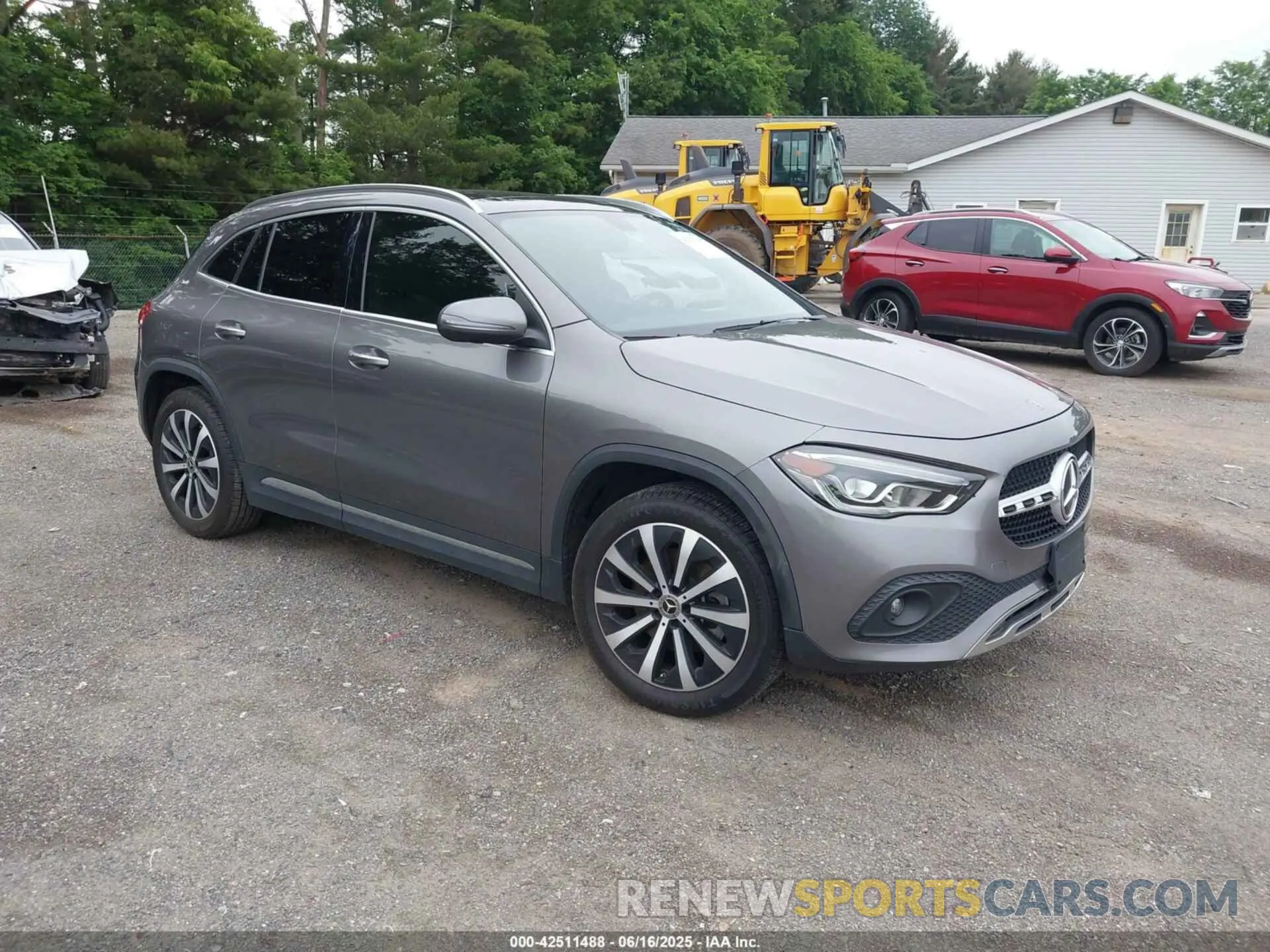 1 Photograph of a damaged car W1N4N4HB2MJ156002 MERCEDES-BENZ GLA 250 2021