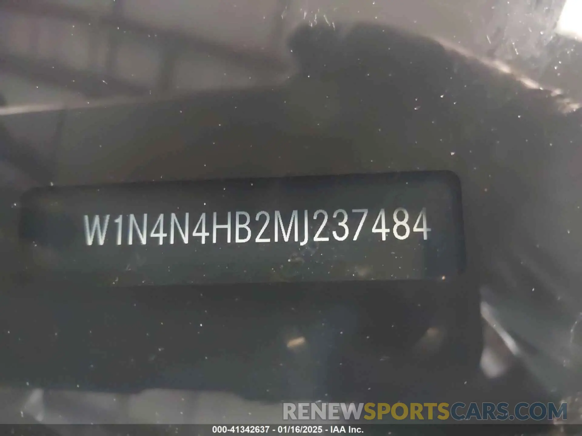 18 Photograph of a damaged car W1N4N4HB2MJ237484 MERCEDES-BENZ GLA 250 2021