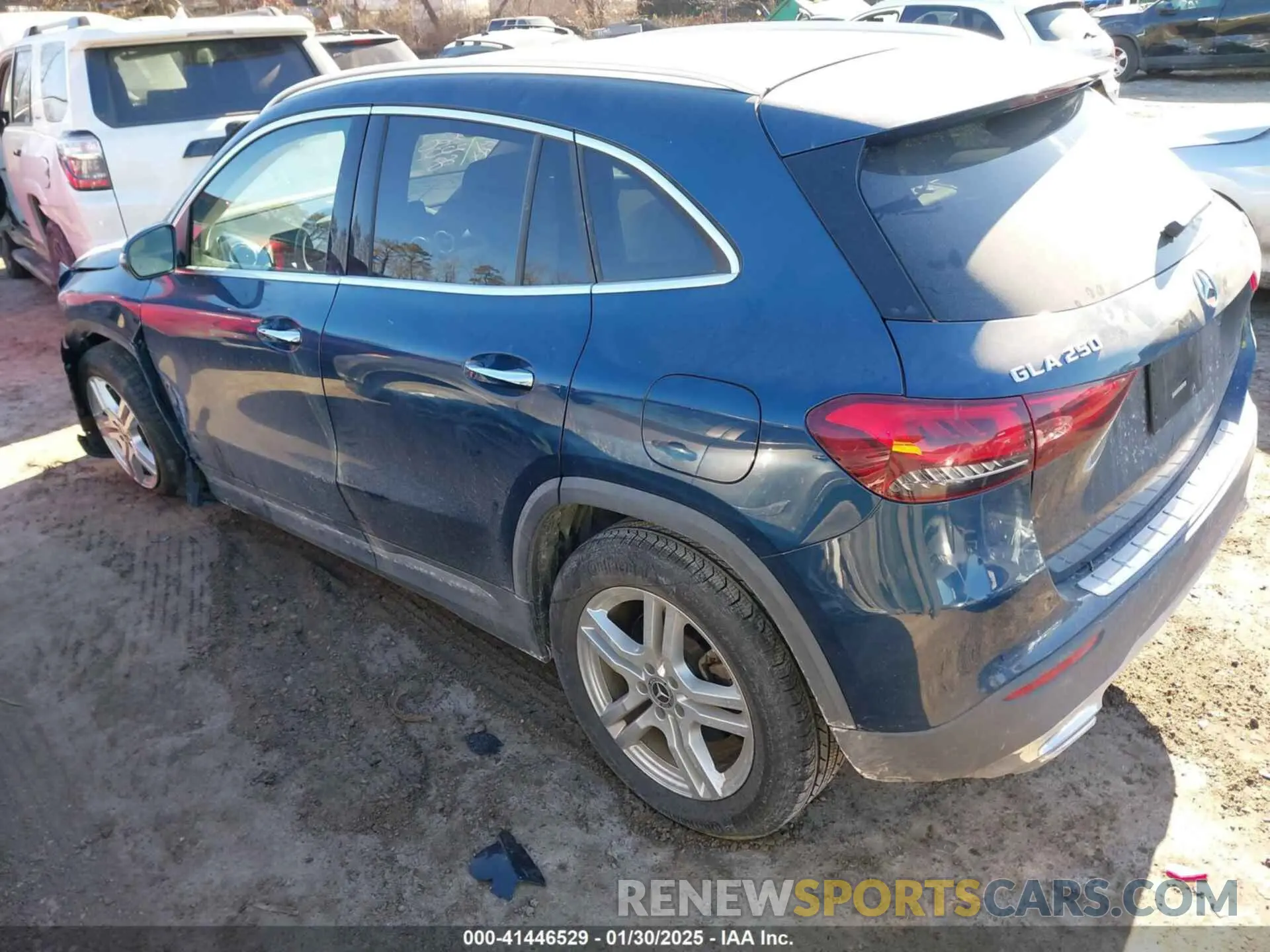 3 Photograph of a damaged car W1N4N4HB2MJ277211 MERCEDES-BENZ GLA 250 2021