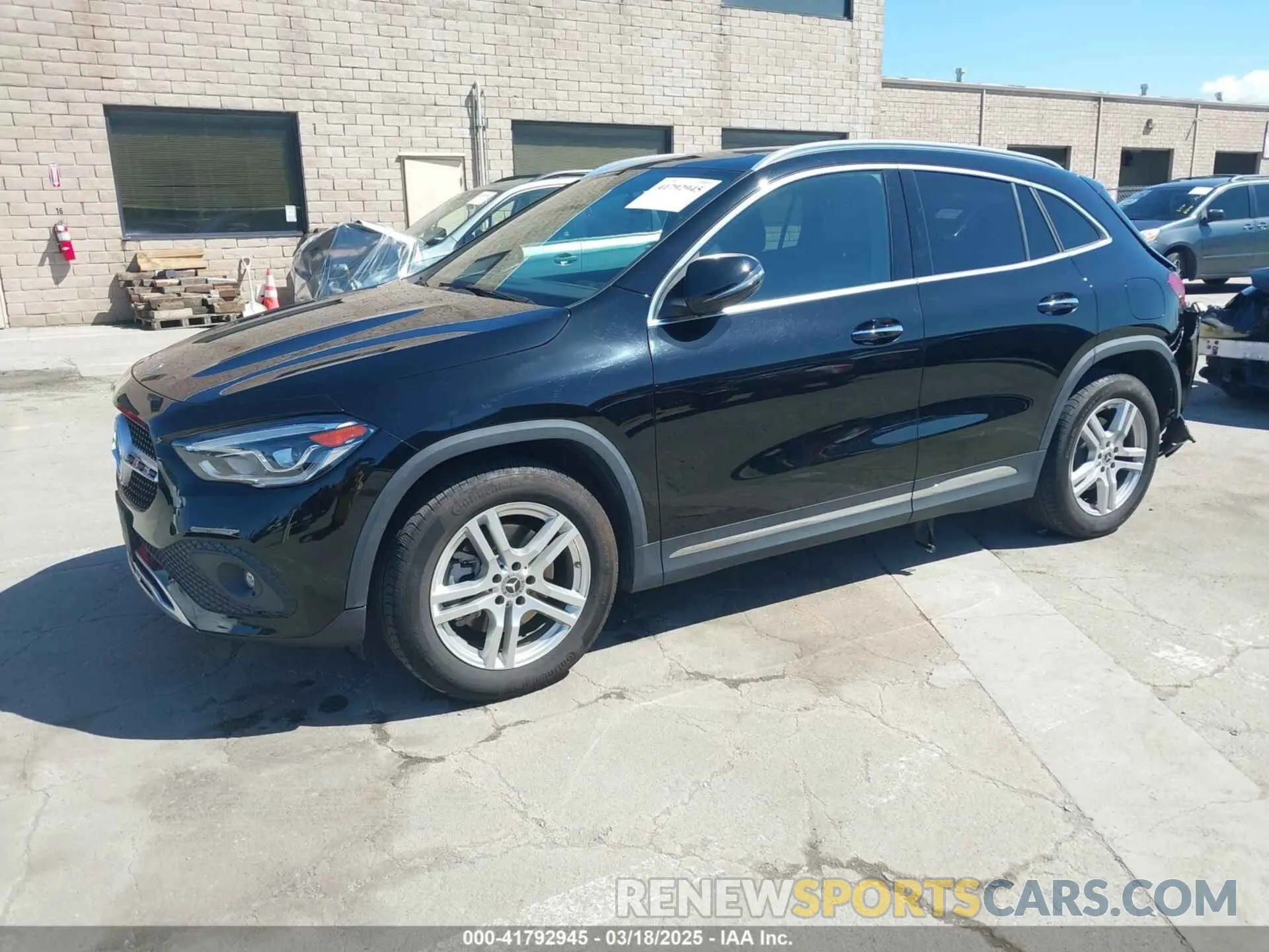 2 Photograph of a damaged car W1N4N4HB4MJ187414 MERCEDES-BENZ GLA 250 2021