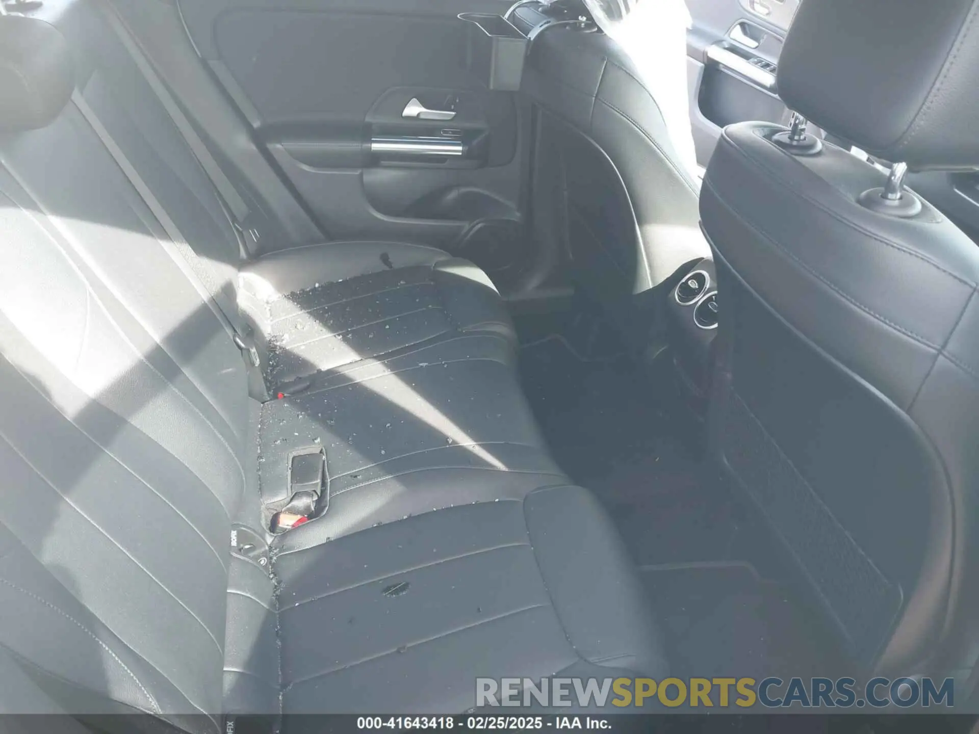 8 Photograph of a damaged car W1N4N4HB4MJ248695 MERCEDES-BENZ GLA 250 2021