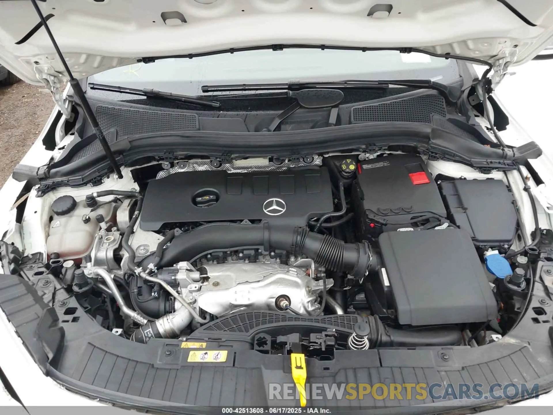 10 Photograph of a damaged car W1N4N4HB4MJ265366 MERCEDES-BENZ GLA 250 2021