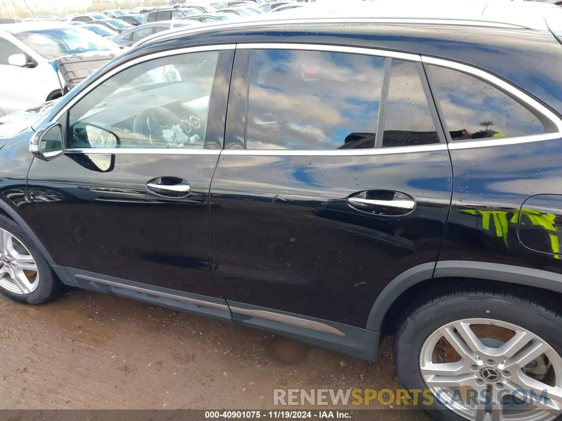 14 Photograph of a damaged car W1N4N4HB5MJ195988 MERCEDES-BENZ GLA 250 2021