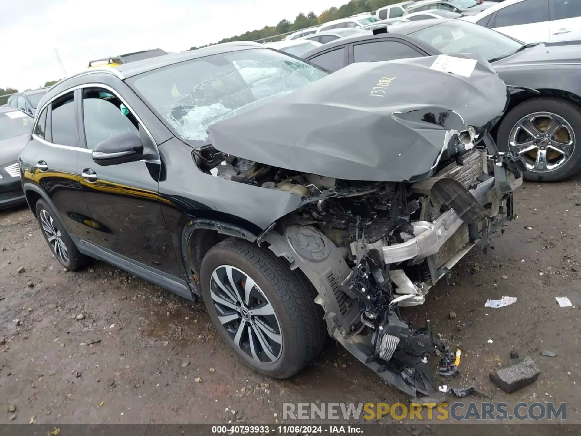 1 Photograph of a damaged car W1N4N4HB8MJ137082 MERCEDES-BENZ GLA 250 2021