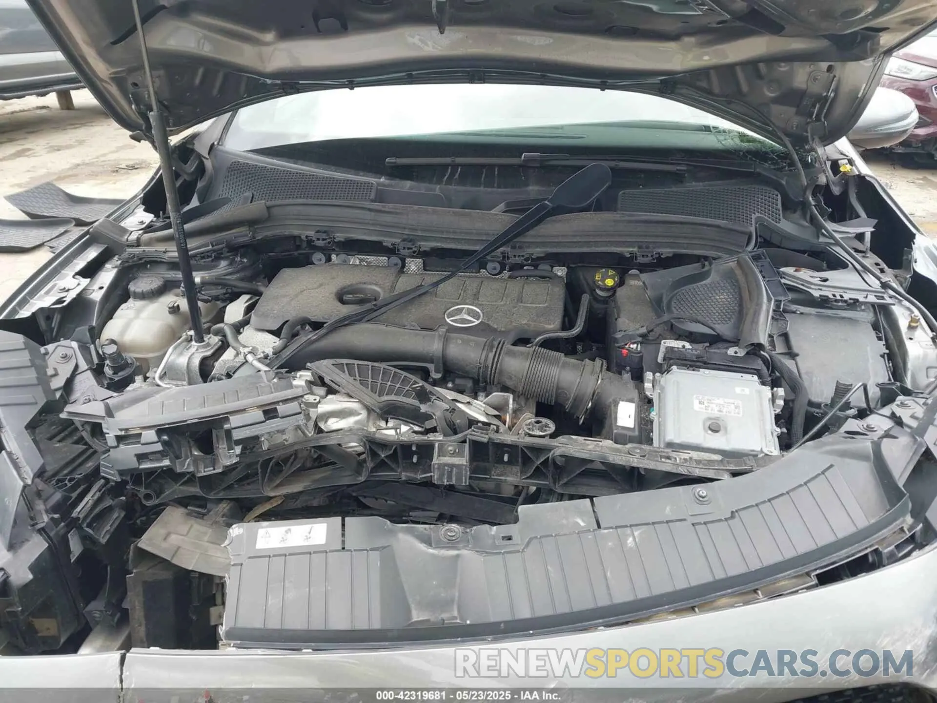 10 Photograph of a damaged car W1N4N4HB8MJ204327 MERCEDES-BENZ GLA 250 2021