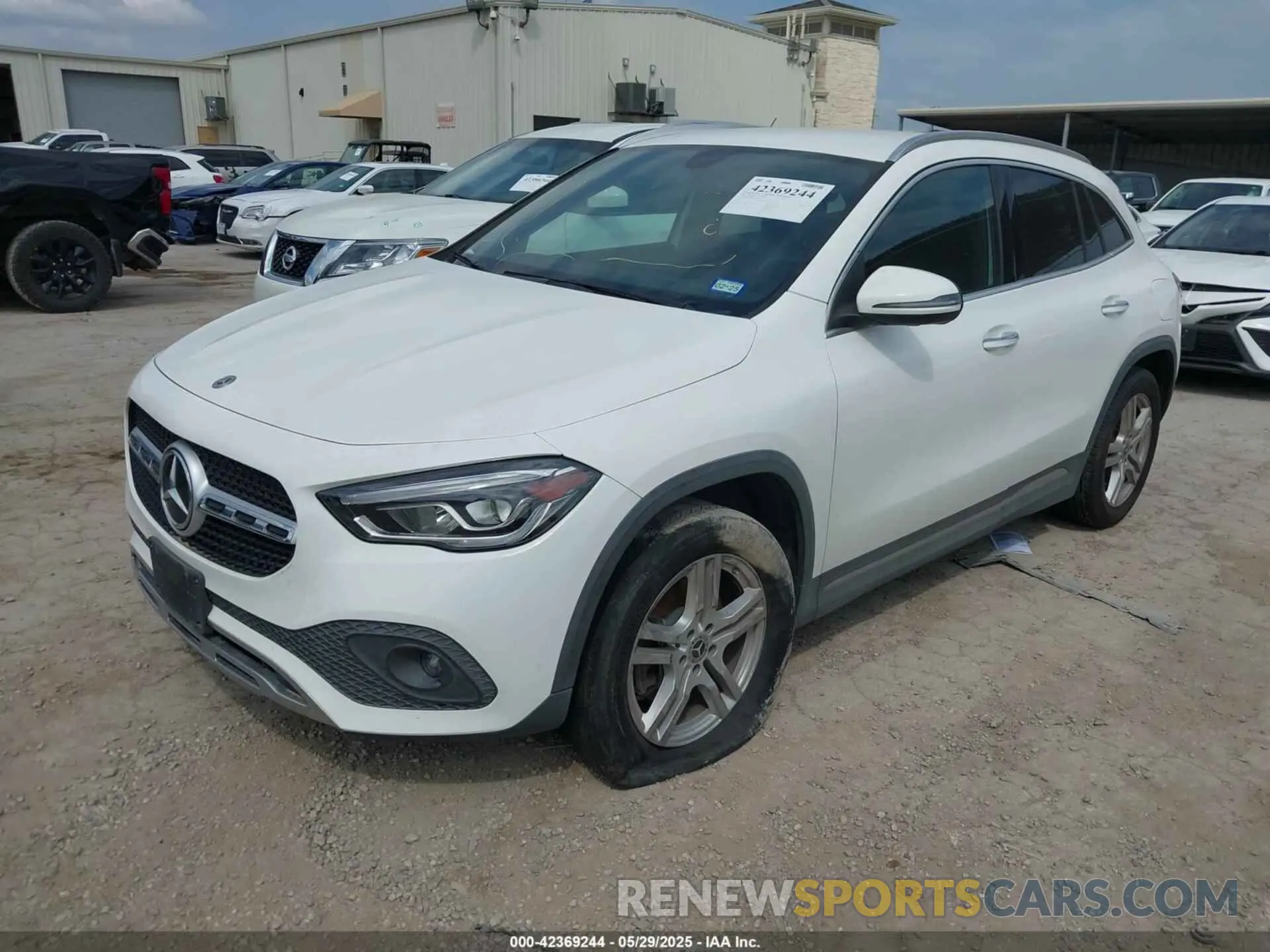 2 Photograph of a damaged car W1N4N4HB9MJ133218 MERCEDES-BENZ GLA 250 2021