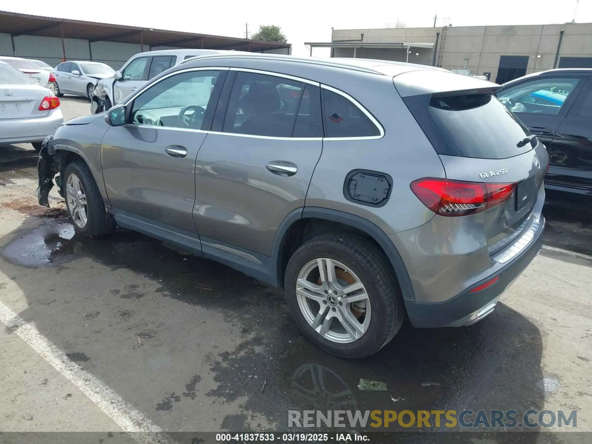 3 Photograph of a damaged car W1N4N4HB9MJ195654 MERCEDES-BENZ GLA 250 2021