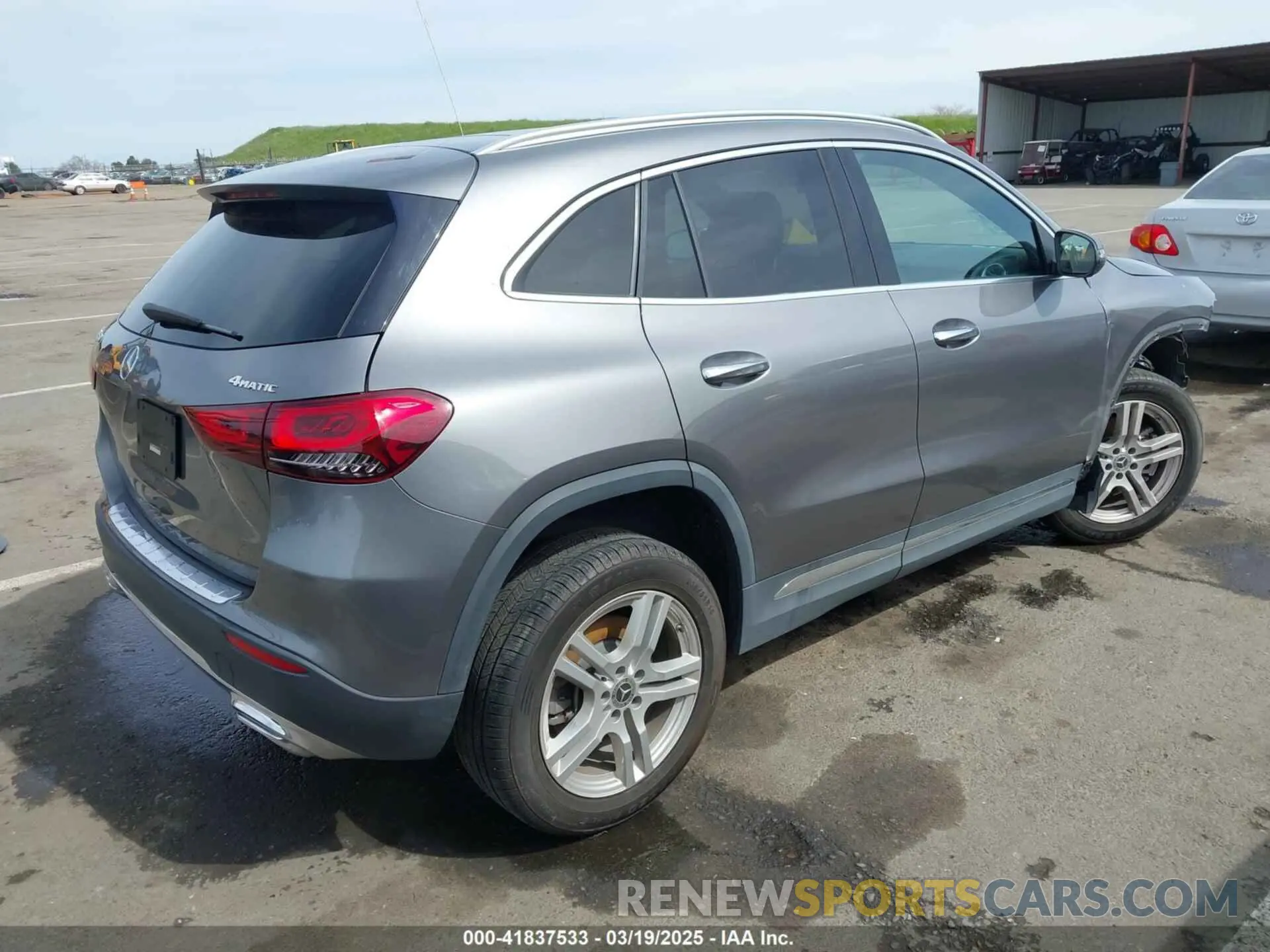 4 Photograph of a damaged car W1N4N4HB9MJ195654 MERCEDES-BENZ GLA 250 2021