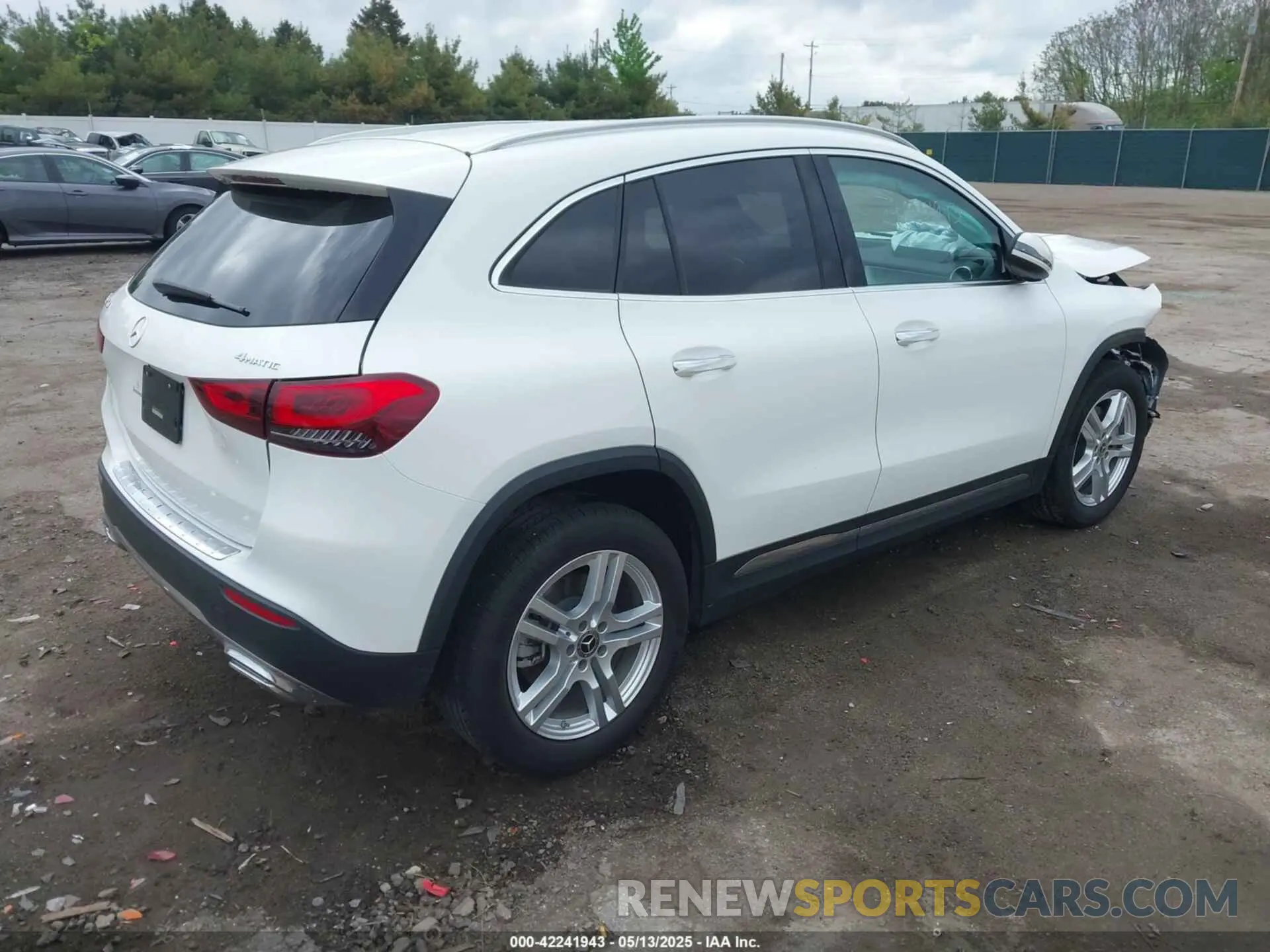 4 Photograph of a damaged car W1N4N4HB9MJ247784 MERCEDES-BENZ GLA 250 2021