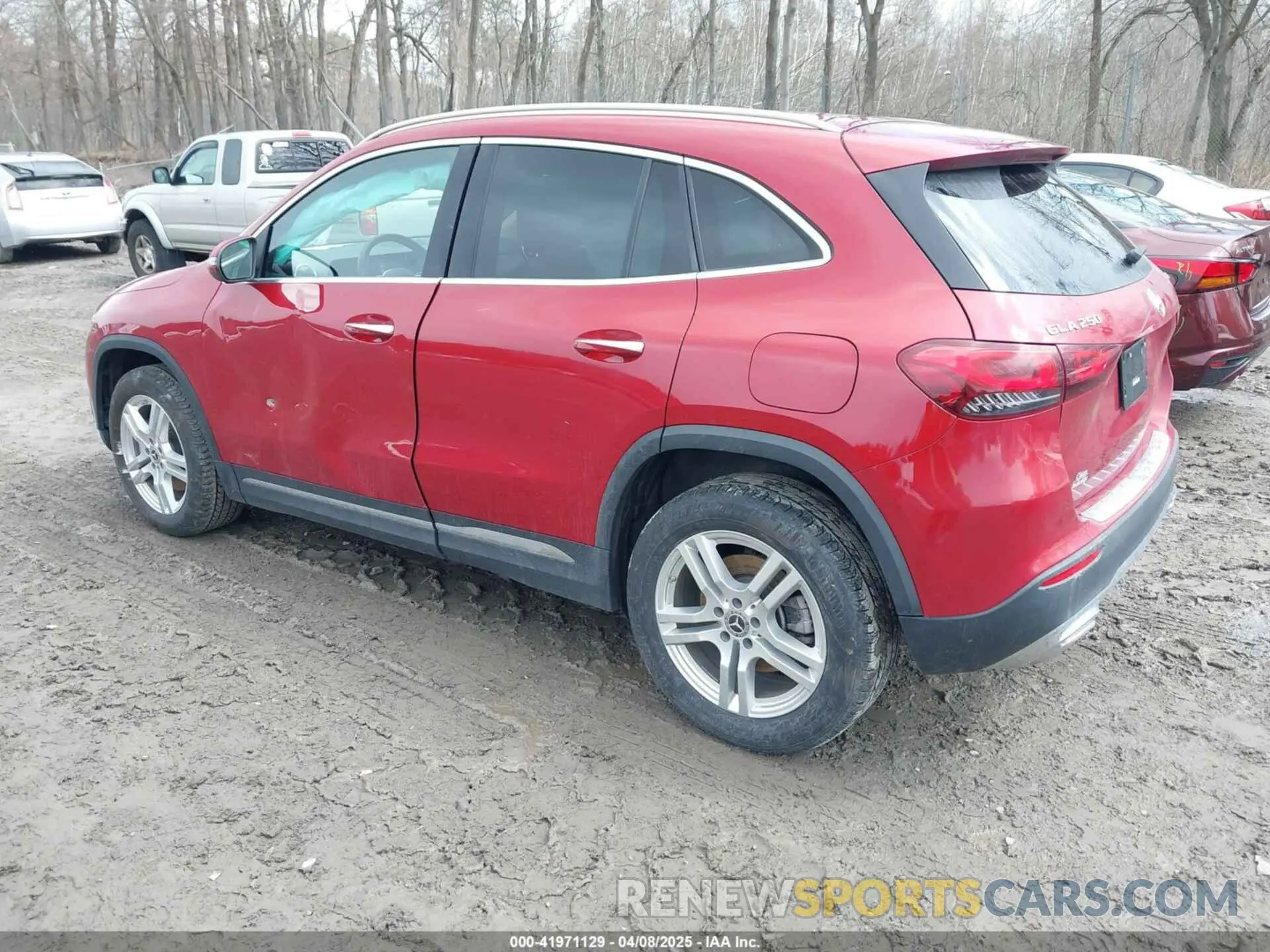 3 Photograph of a damaged car W1N4N4HBXMJ205771 MERCEDES-BENZ GLA 250 2021