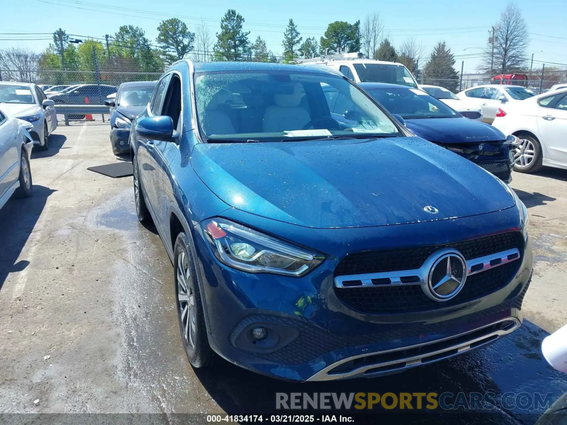 13 Photograph of a damaged car W1N4N4GB3NJ326127 MERCEDES-BENZ GLA 250 2022
