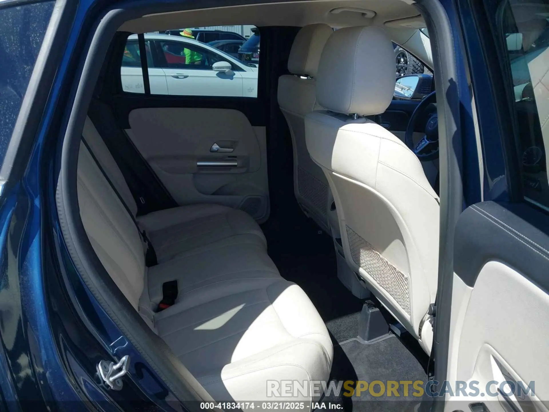 8 Photograph of a damaged car W1N4N4GB3NJ326127 MERCEDES-BENZ GLA 250 2022