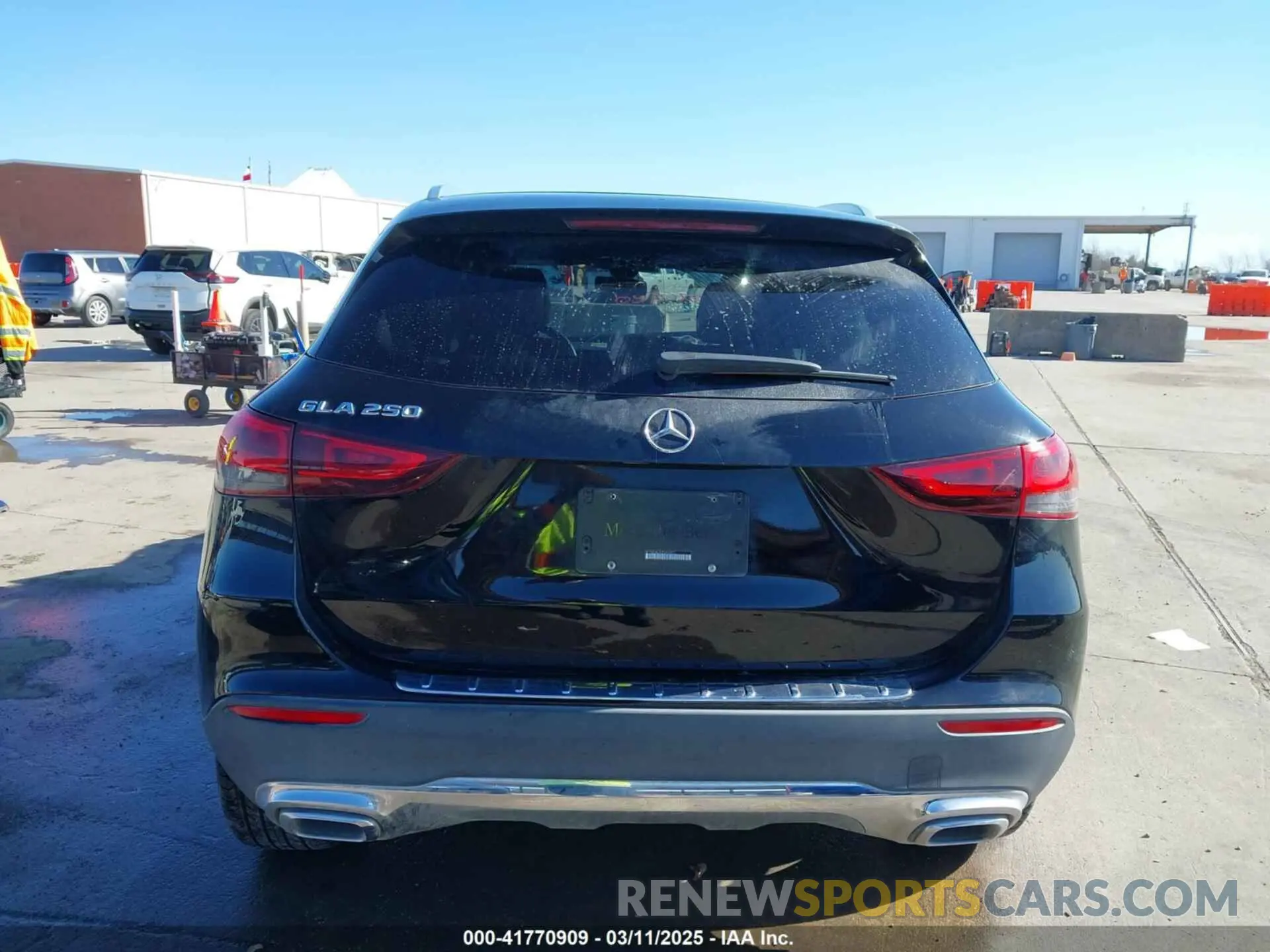 16 Photograph of a damaged car W1N4N4GB3NJ400971 MERCEDES-BENZ GLA 250 2022