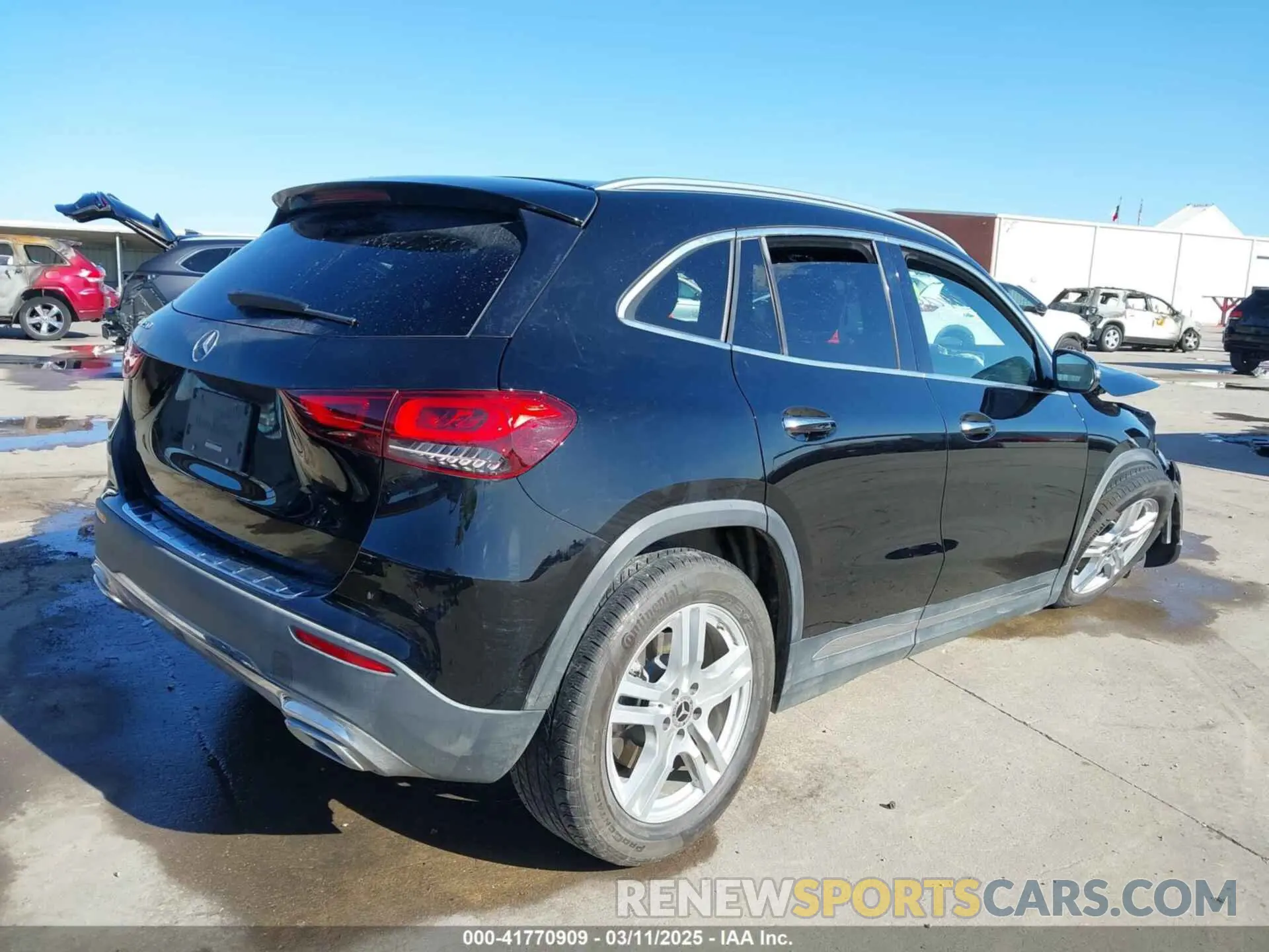 4 Photograph of a damaged car W1N4N4GB3NJ400971 MERCEDES-BENZ GLA 250 2022