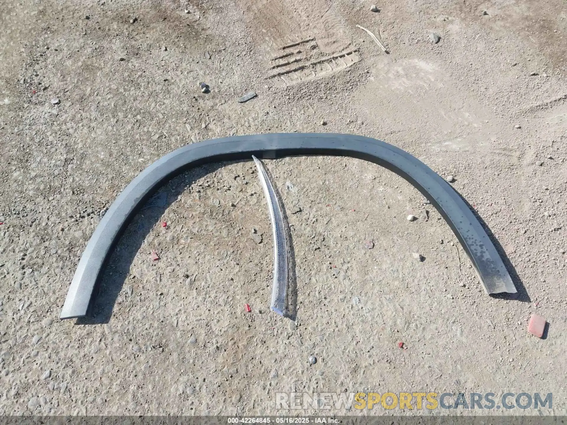12 Photograph of a damaged car W1N4N4GB6NJ317650 MERCEDES-BENZ GLA 250 2022