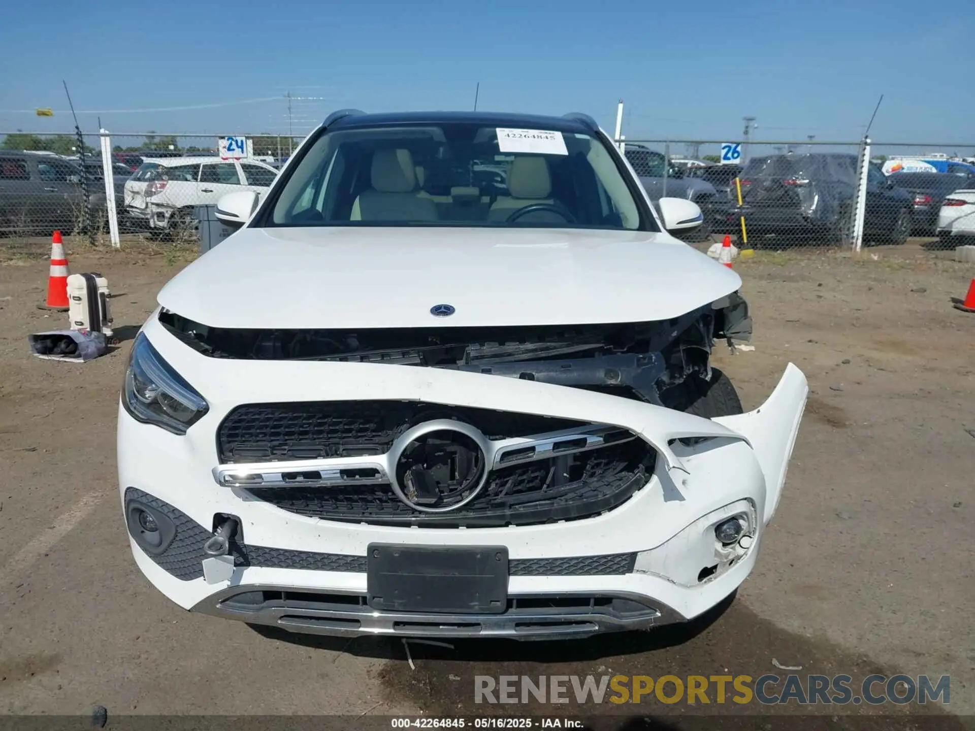 13 Photograph of a damaged car W1N4N4GB6NJ317650 MERCEDES-BENZ GLA 250 2022