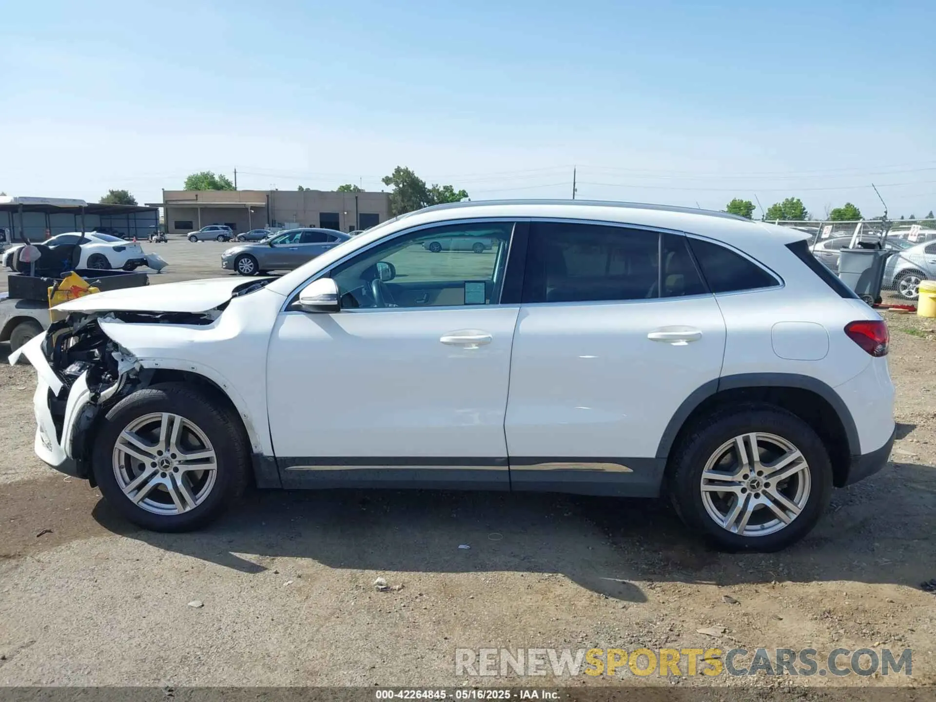 15 Photograph of a damaged car W1N4N4GB6NJ317650 MERCEDES-BENZ GLA 250 2022