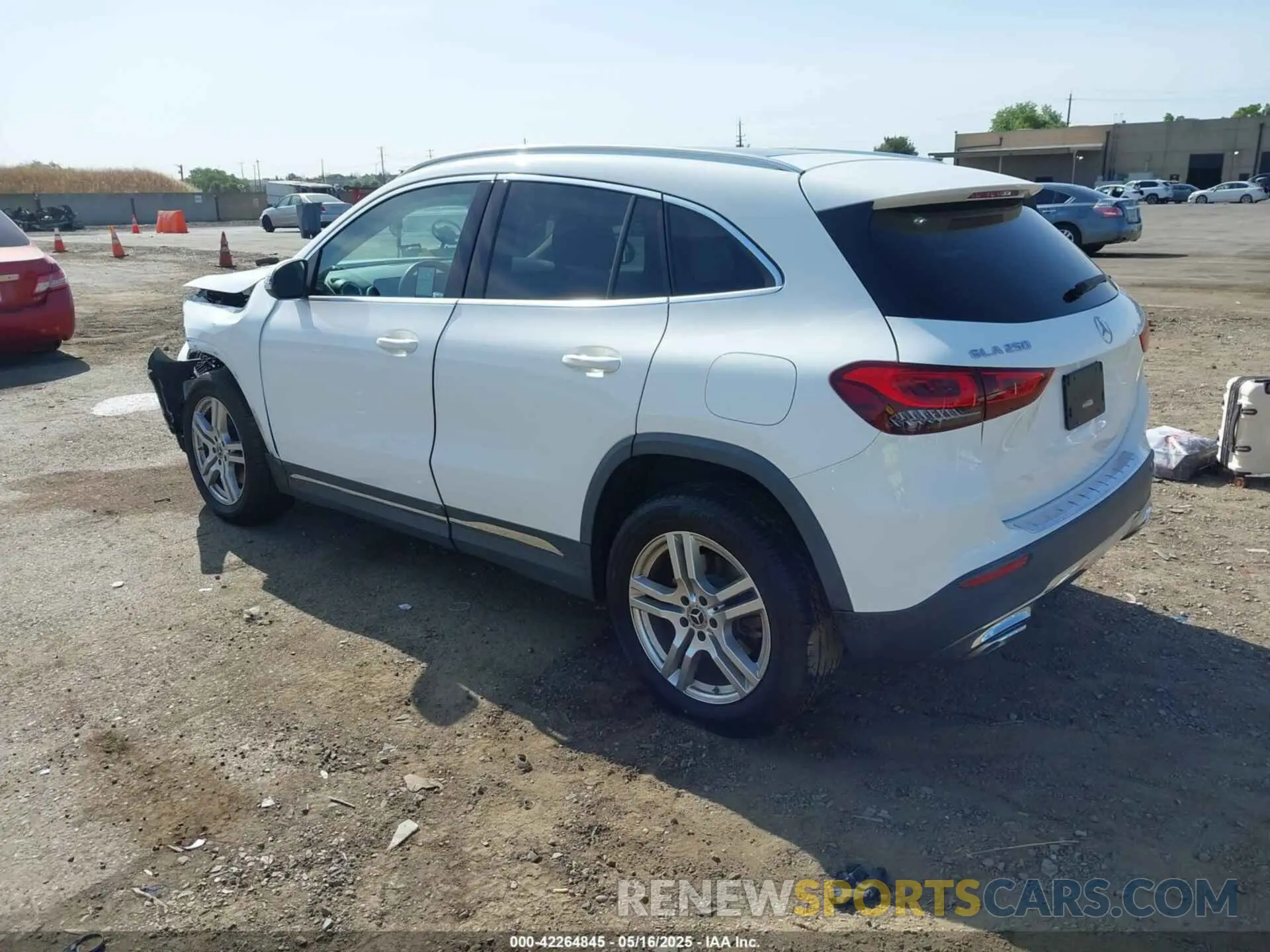 3 Photograph of a damaged car W1N4N4GB6NJ317650 MERCEDES-BENZ GLA 250 2022