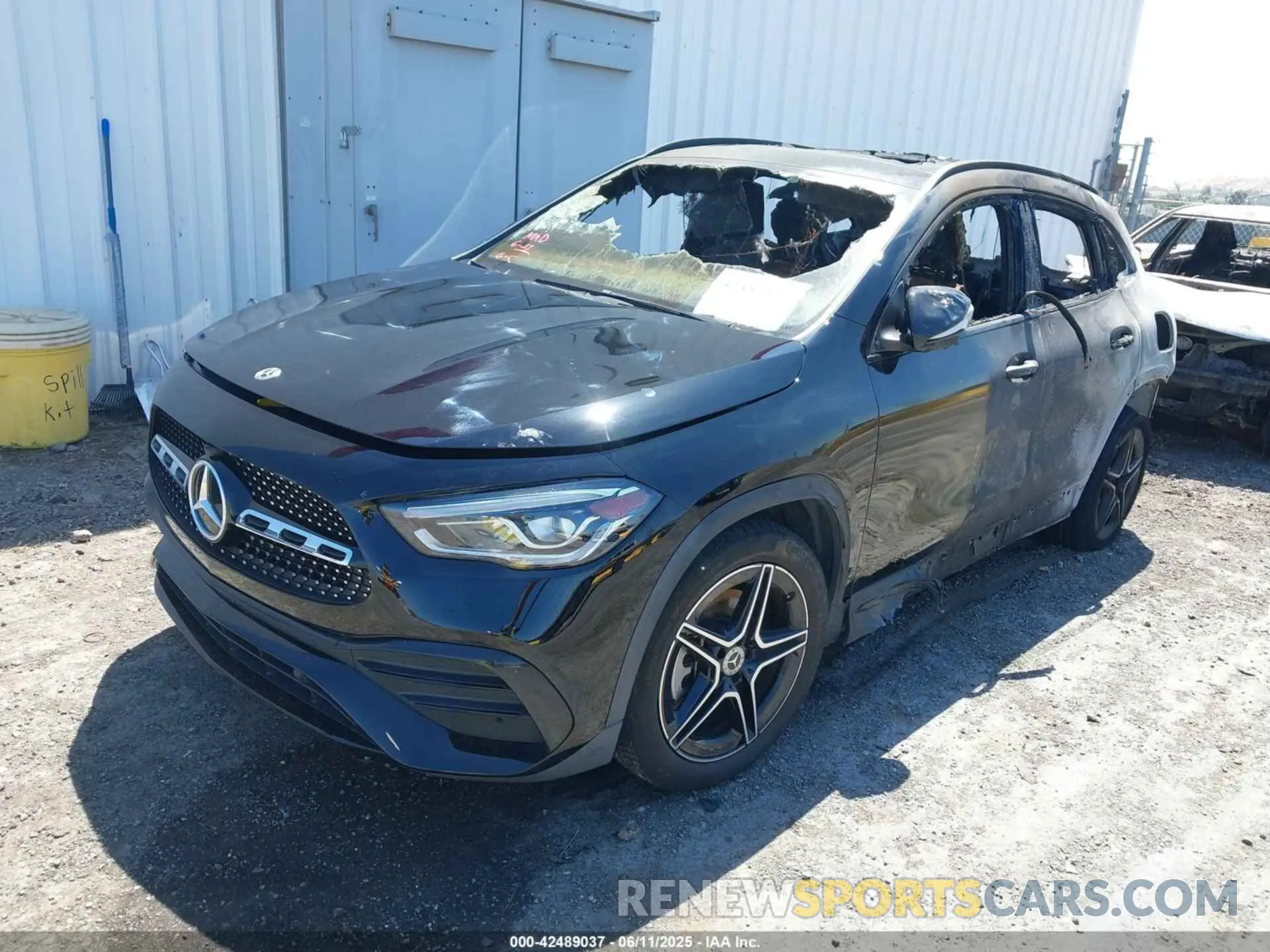 2 Photograph of a damaged car W1N4N4HB1NJ373557 MERCEDES-BENZ GLA 250 2022