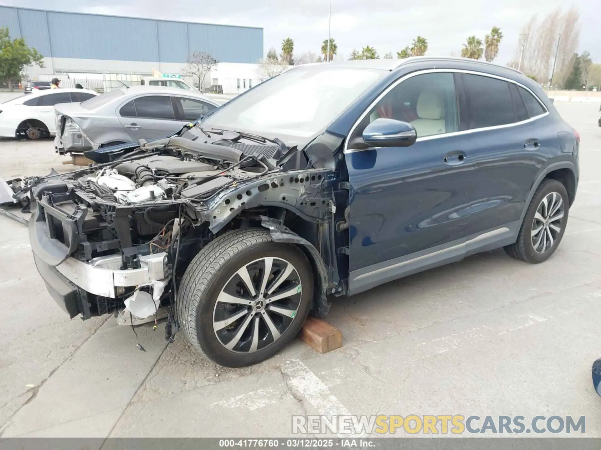 2 Photograph of a damaged car W1N4N4HB7NJ370078 MERCEDES-BENZ GLA 250 2022