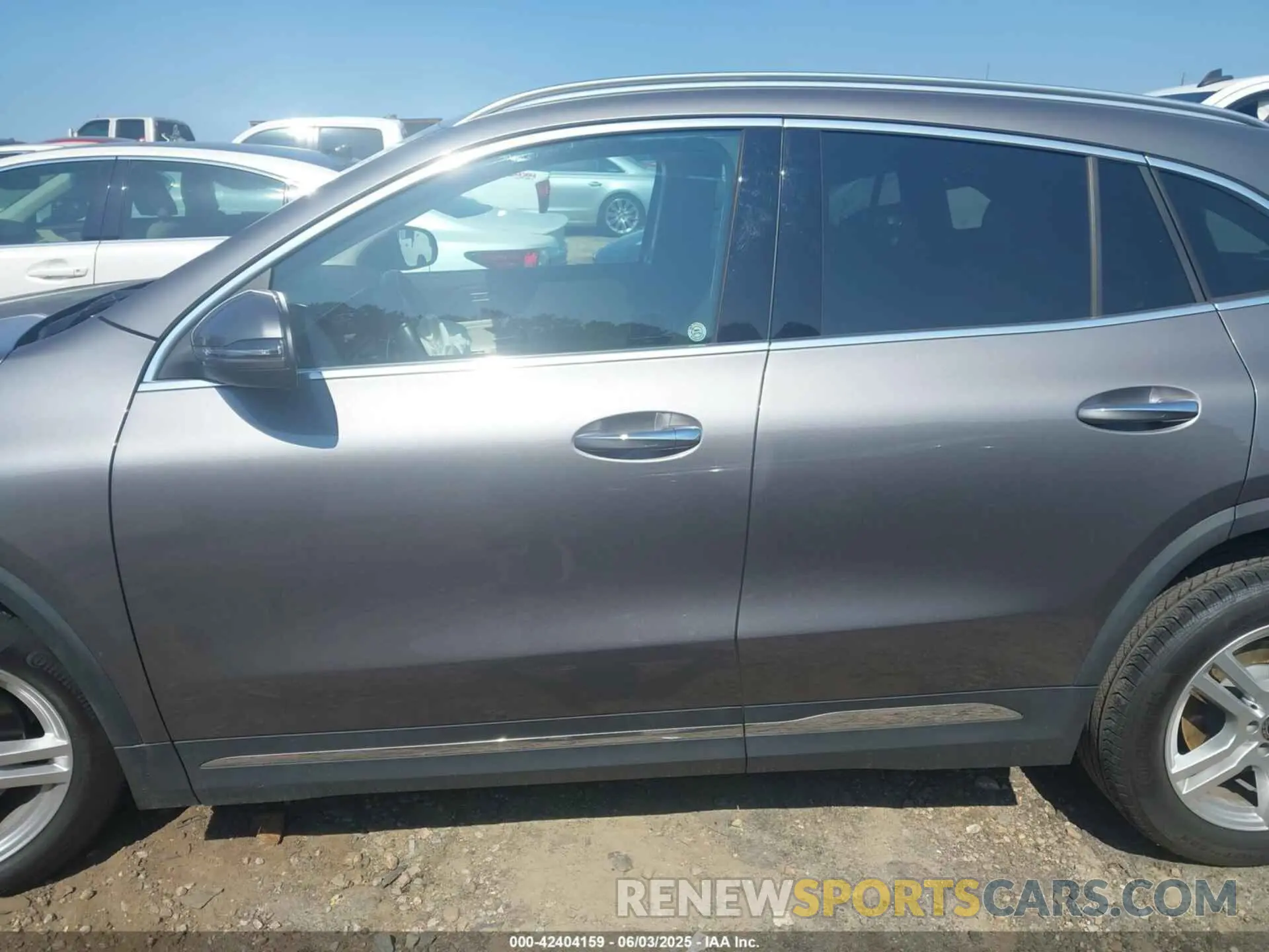 14 Photograph of a damaged car W1N4N4HB7NJ393523 MERCEDES-BENZ GLA 250 2022