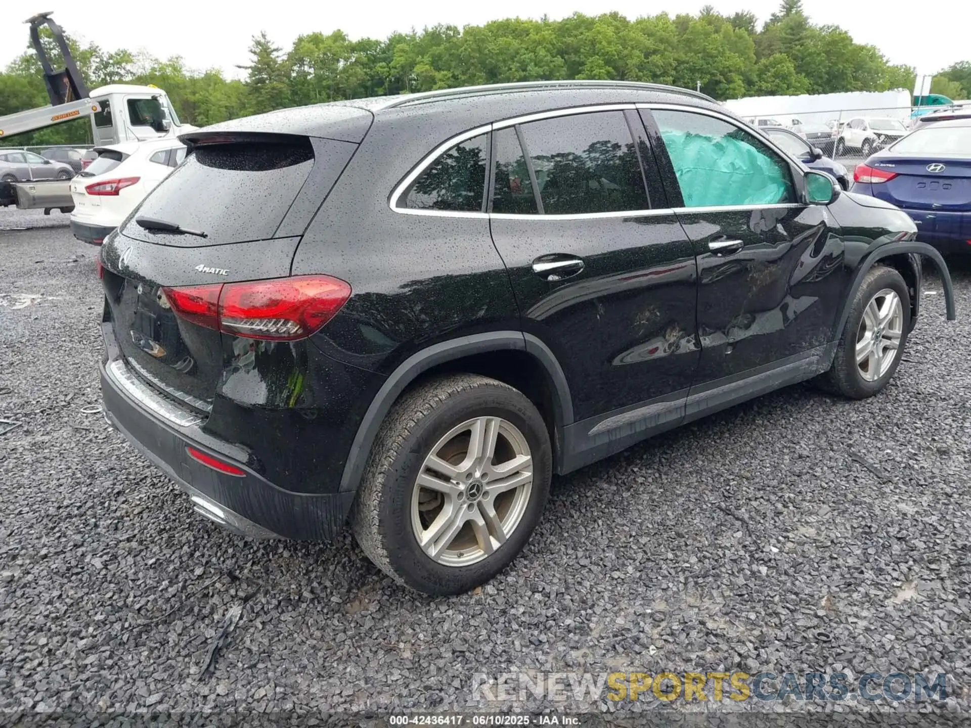 4 Photograph of a damaged car W1N4N4HB8NJ414234 MERCEDES-BENZ GLA 250 2022