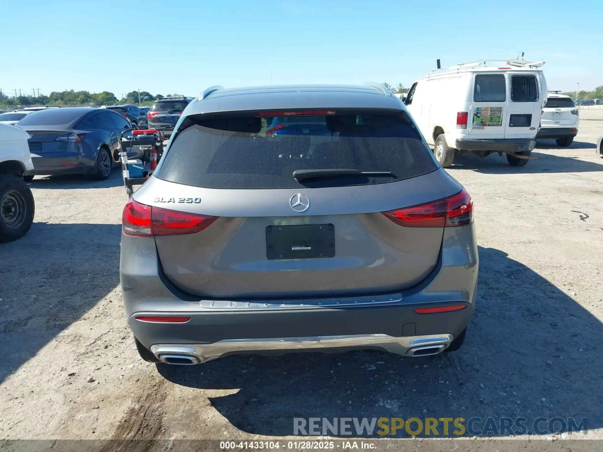 15 Photograph of a damaged car W1N4N4GB0PJ521895 MERCEDES-BENZ GLA 250 2023