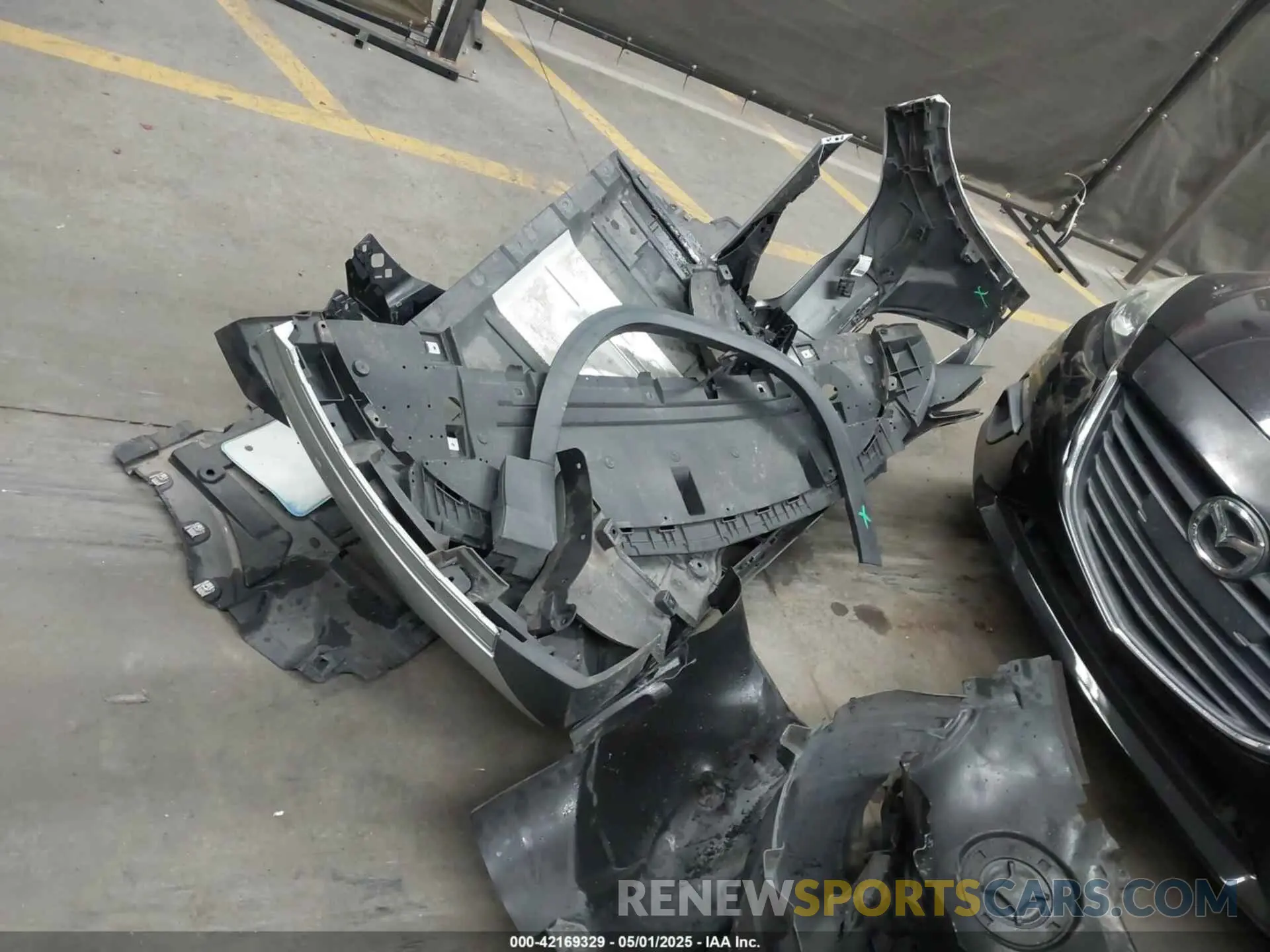 12 Photograph of a damaged car W1N4N4GBXPJ519944 MERCEDES-BENZ GLA 250 2023