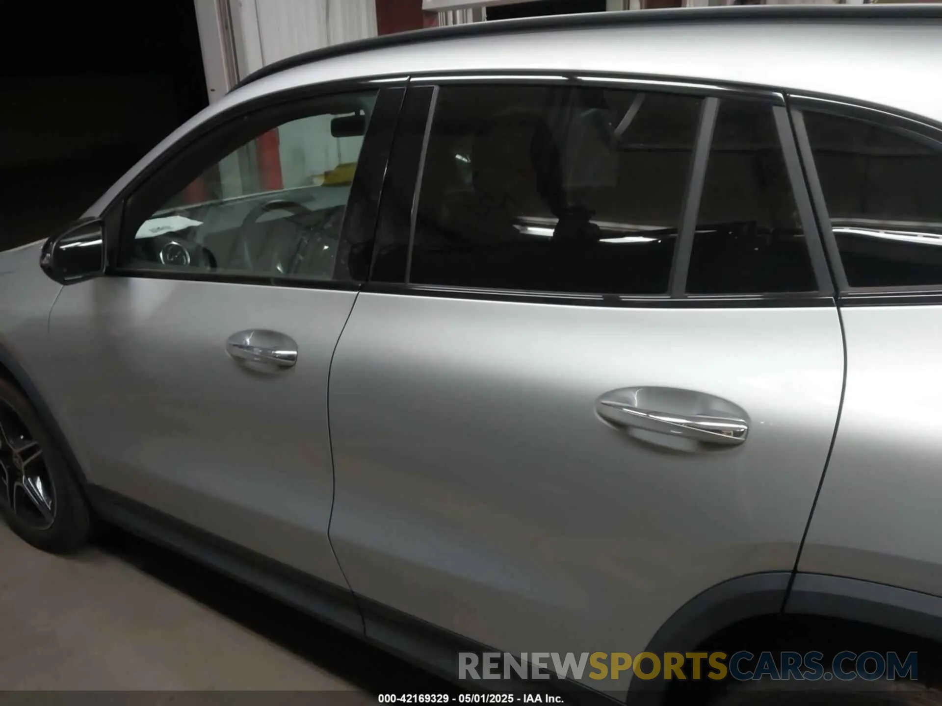 15 Photograph of a damaged car W1N4N4GBXPJ519944 MERCEDES-BENZ GLA 250 2023