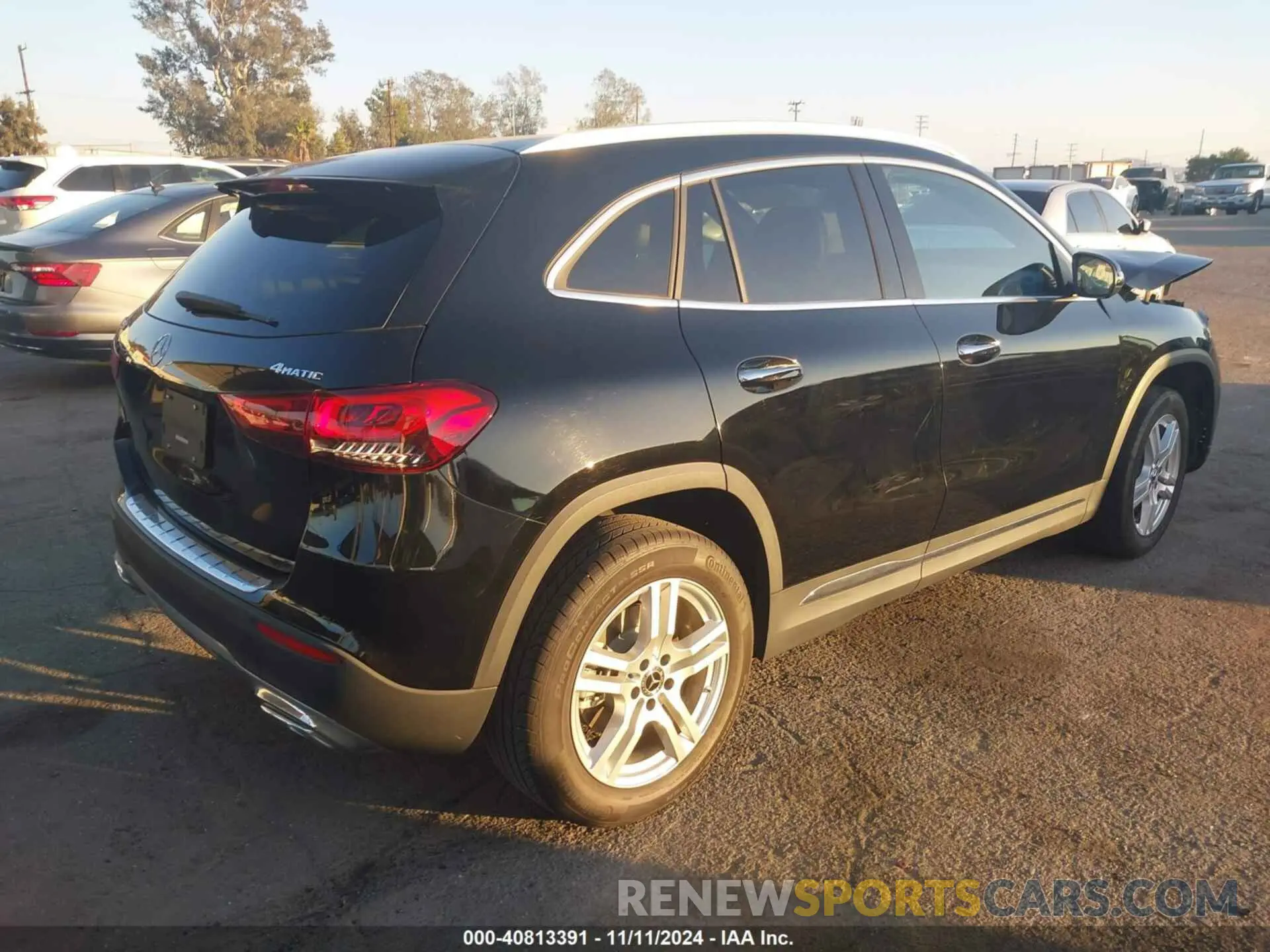 4 Photograph of a damaged car W1N4N4HB1PJ444002 MERCEDES-BENZ GLA 250 2023