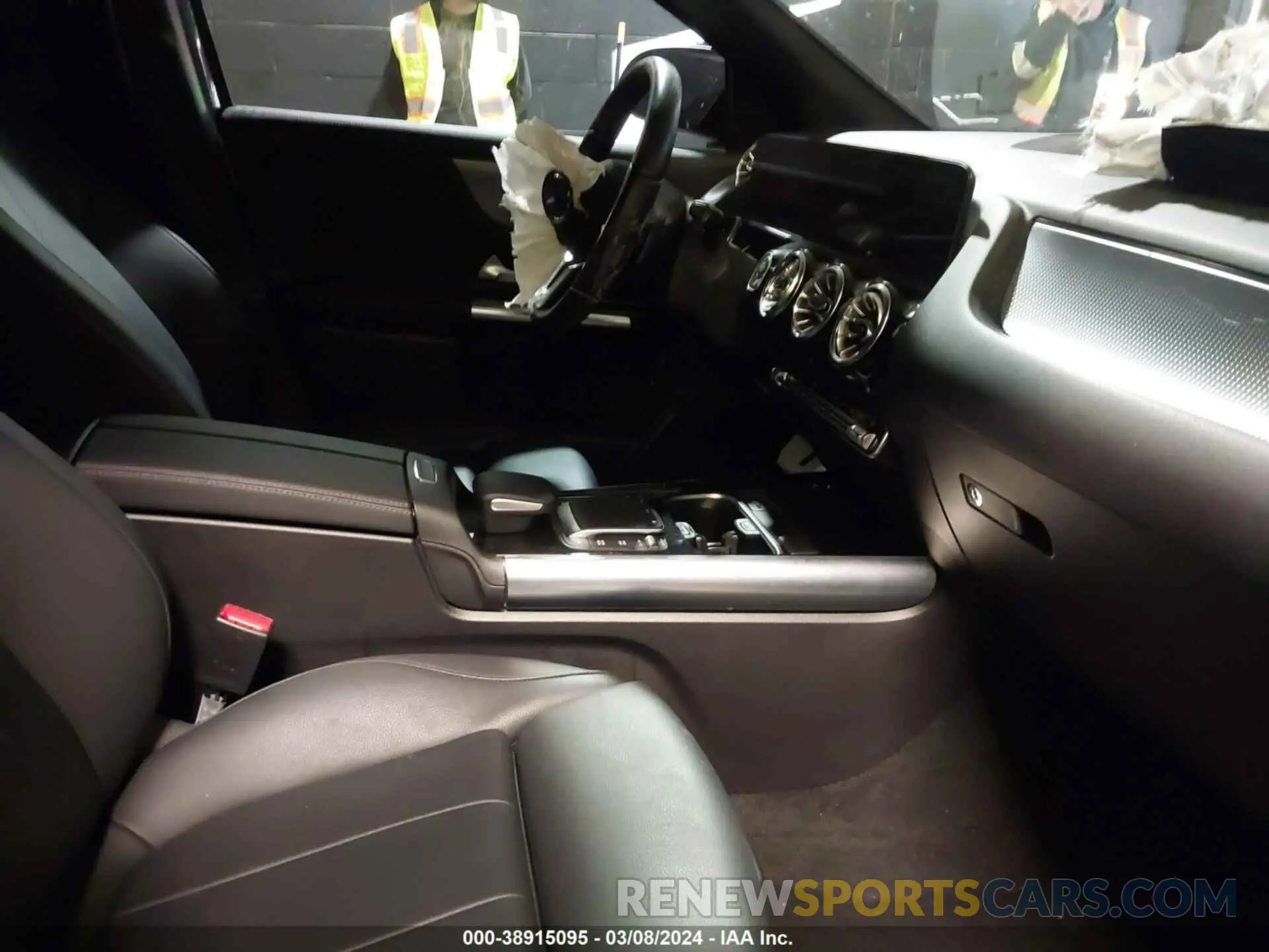 5 Photograph of a damaged car W1N4N4HB4PJ439179 MERCEDES-BENZ GLA 250 2023