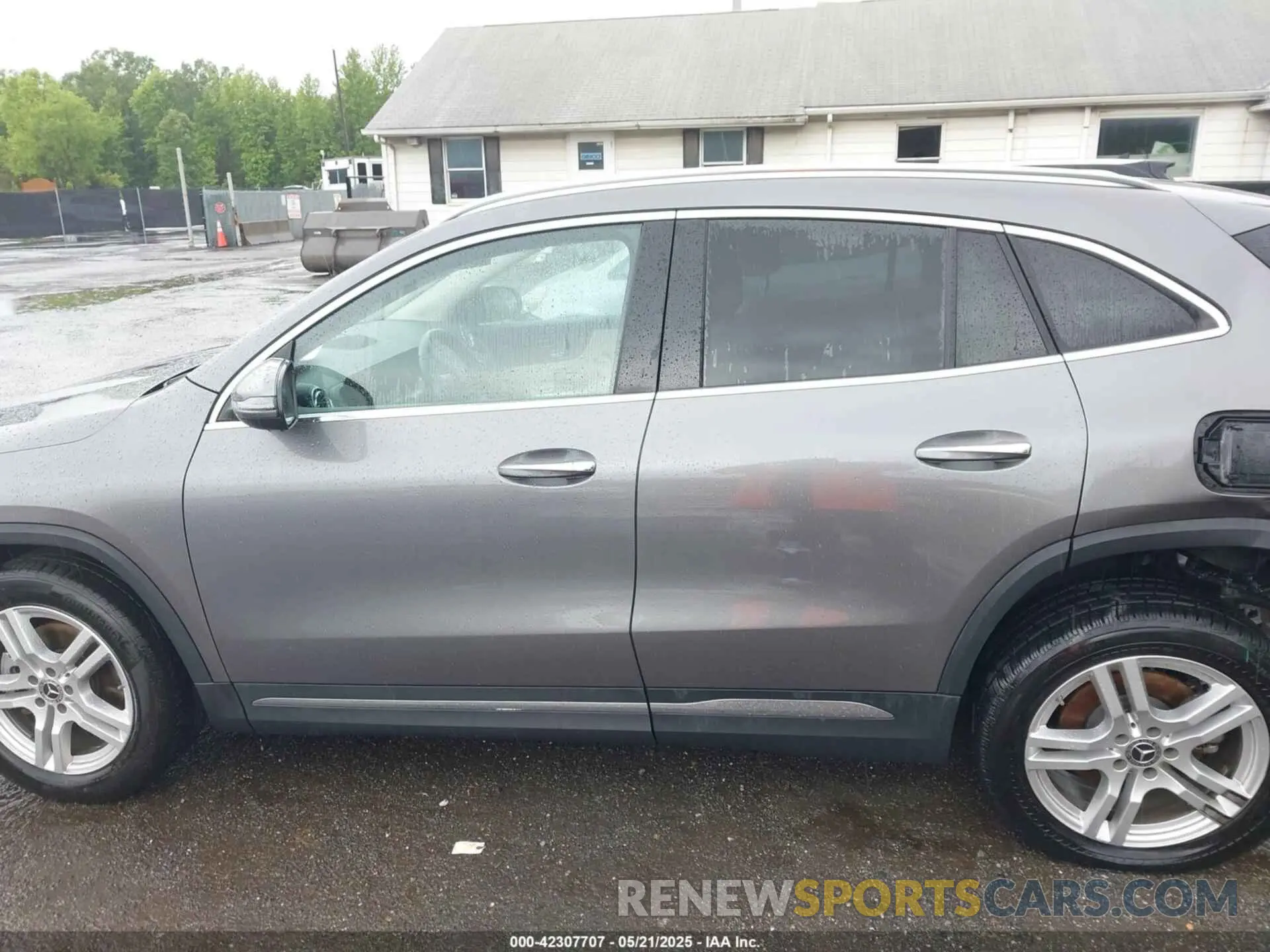14 Photograph of a damaged car W1N4N4HB4PJ489869 MERCEDES-BENZ GLA 250 2023