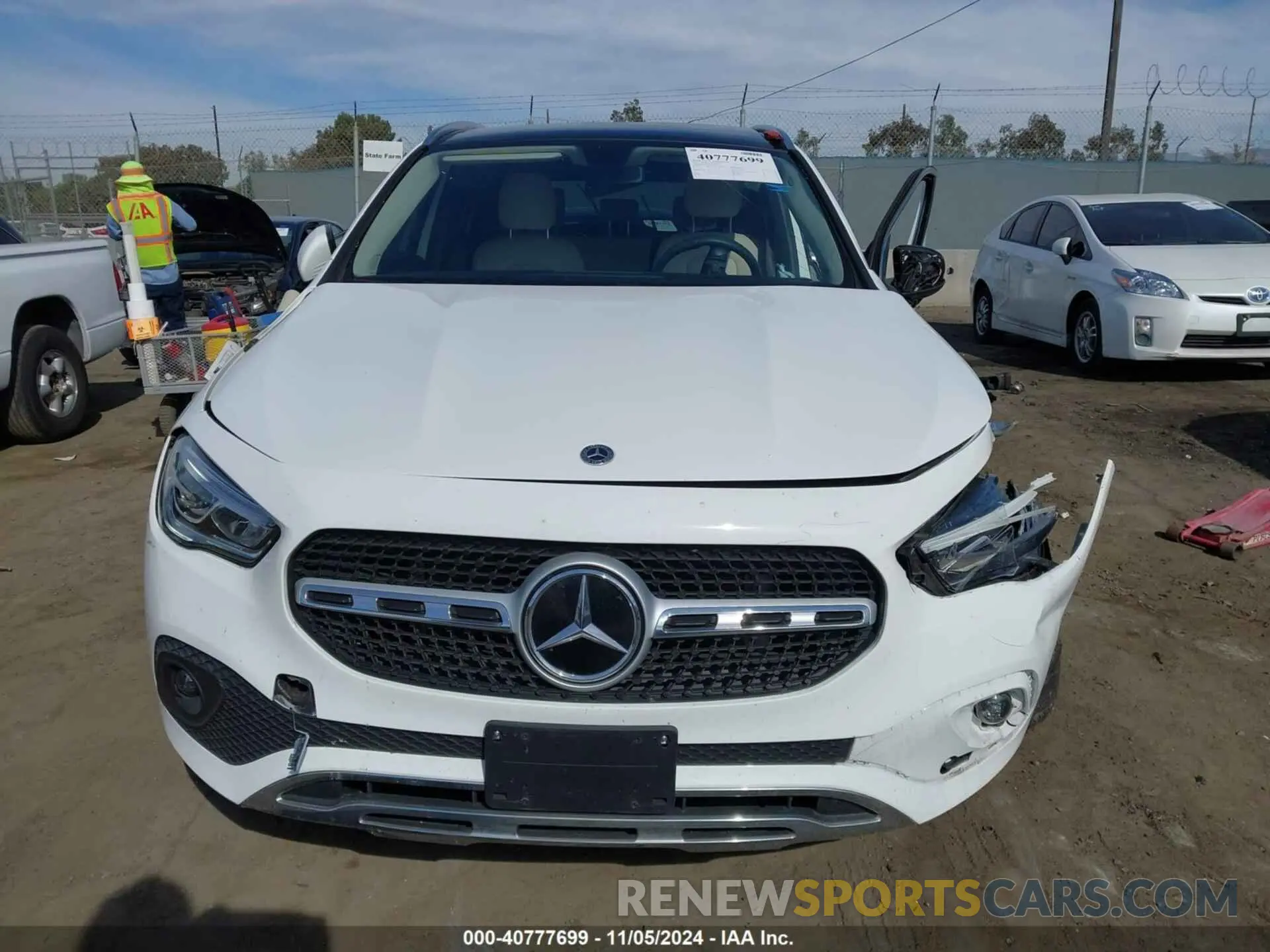 12 Photograph of a damaged car W1N4N4HB8PJ469186 MERCEDES-BENZ GLA 250 2023