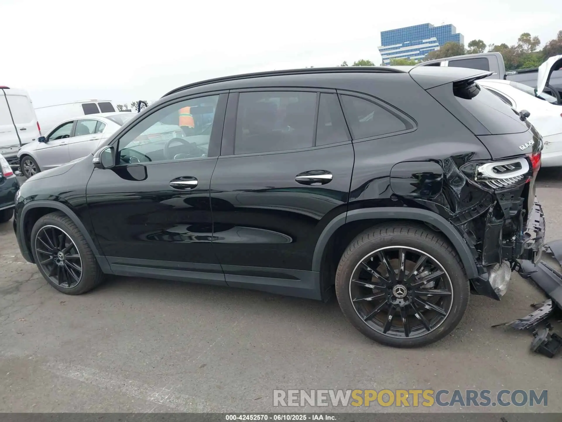 15 Photograph of a damaged car W1N4N4HB9PJ501806 MERCEDES-BENZ GLA 250 2023