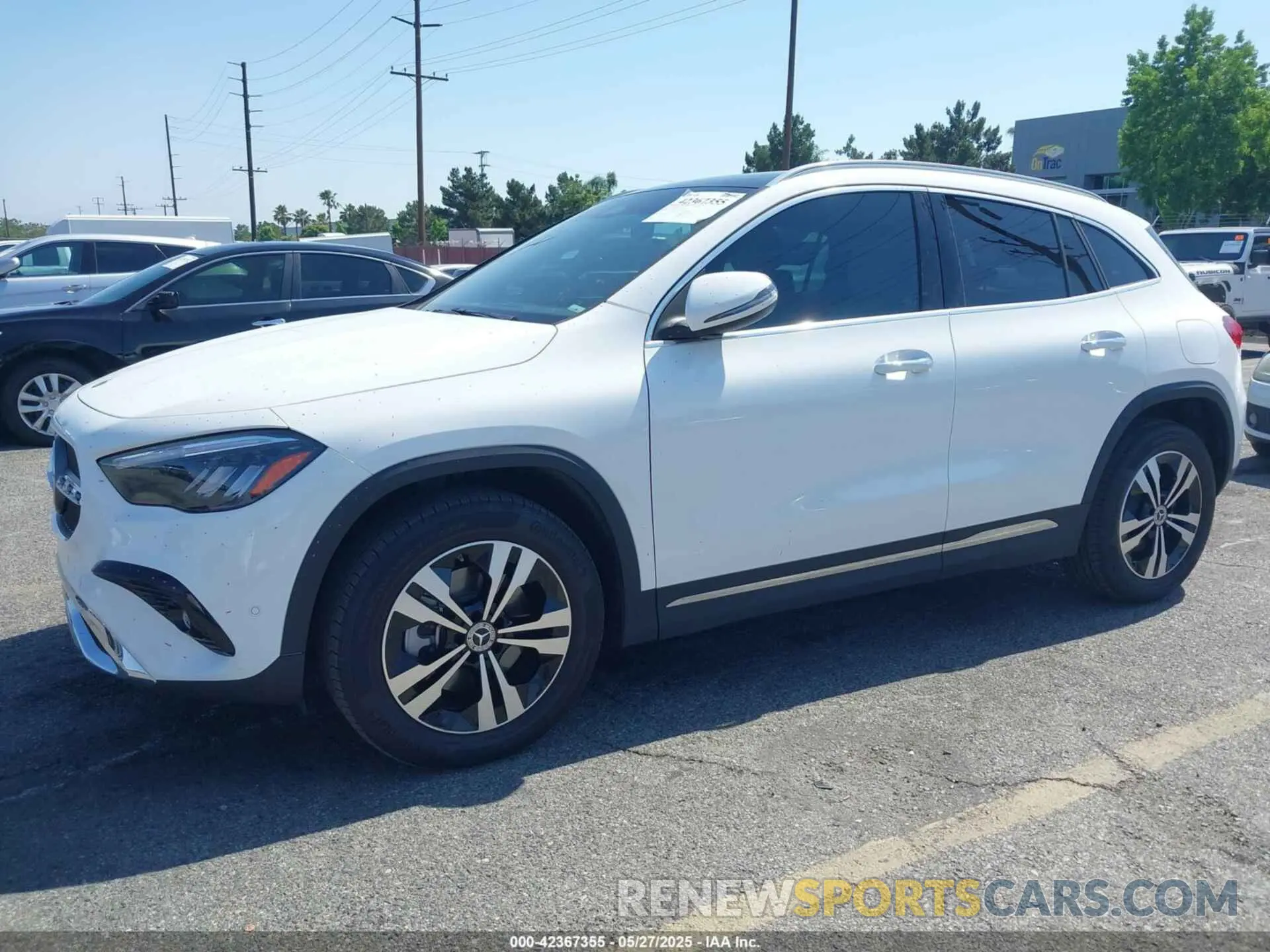 2 Photograph of a damaged car W1N4N4GB4RJ567359 MERCEDES-BENZ GLA 250 2024