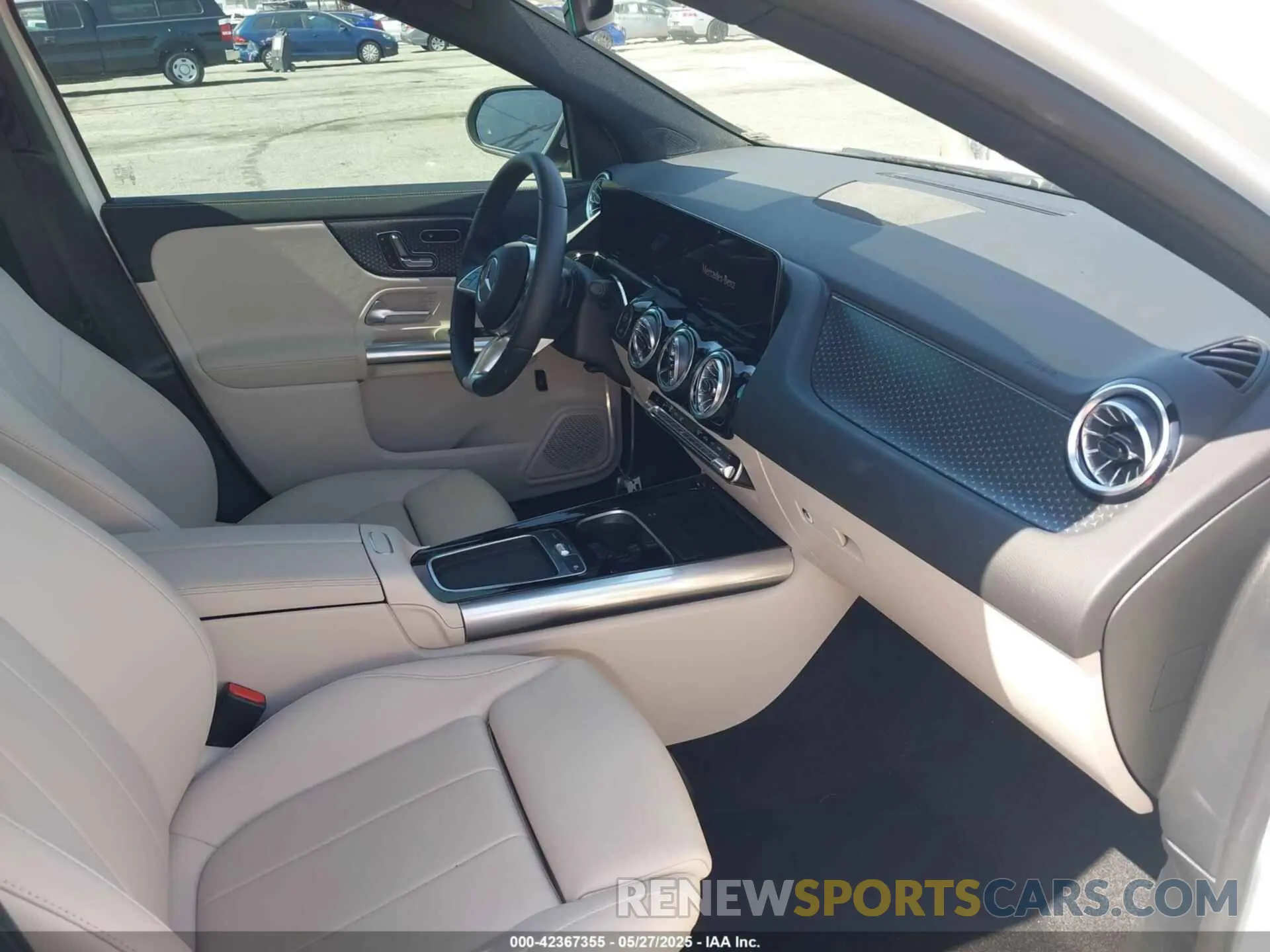 5 Photograph of a damaged car W1N4N4GB4RJ567359 MERCEDES-BENZ GLA 250 2024