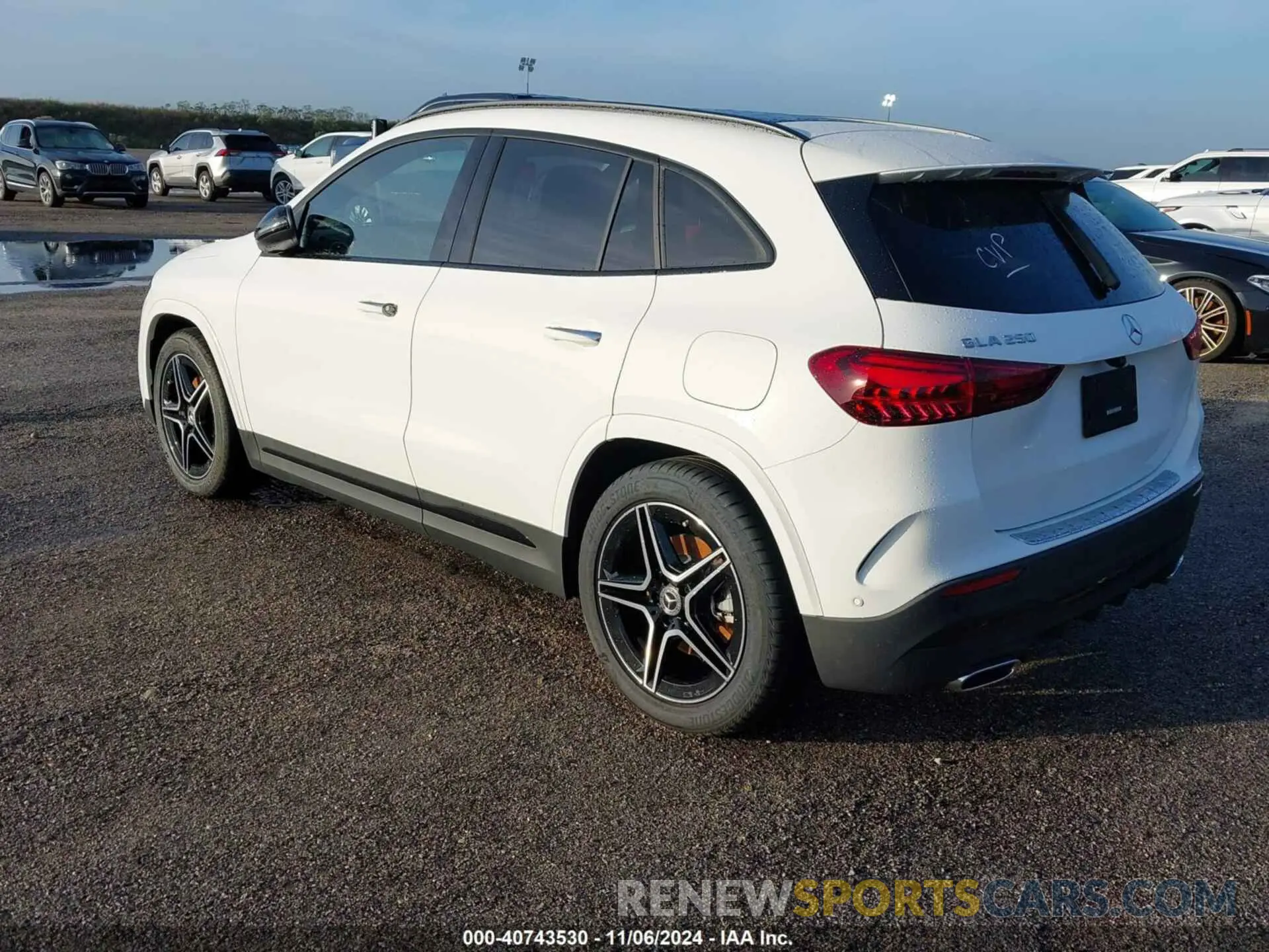 3 Photograph of a damaged car W1N4N4GB8RJ608608 MERCEDES-BENZ GLA 250 2024