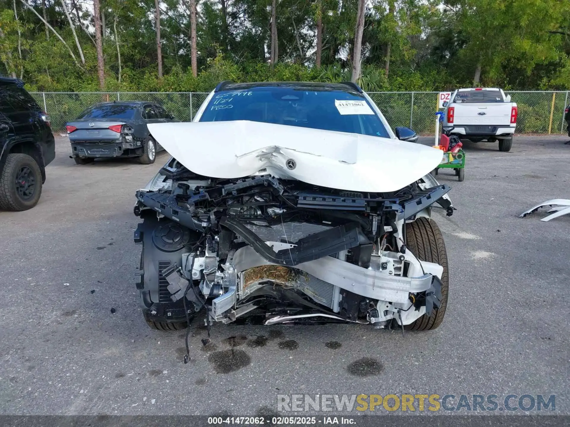 6 Photograph of a damaged car W1N4N4GB0SJ657498 MERCEDES-BENZ GLA 250 2025